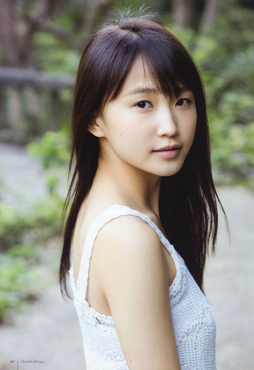 [UTB] 2015.05 西野七瀬 高柳明音 込山榛香 Team8 伊藤万理華 鞘師里保 鈴木愛理岡井千聖 + 别册付録 白石麻衣 中元日芽香 深川麻衣 和田まあやの [91P]