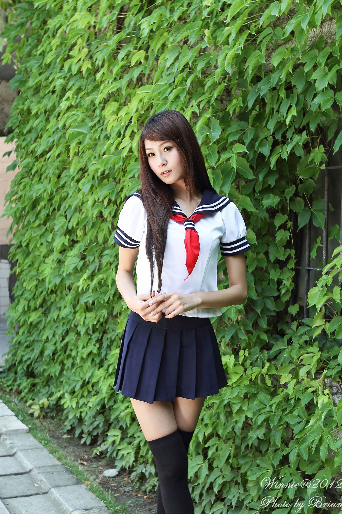 Beautyleg女神-小雪 Winnie华山特区学生制服外拍写真 [31P]