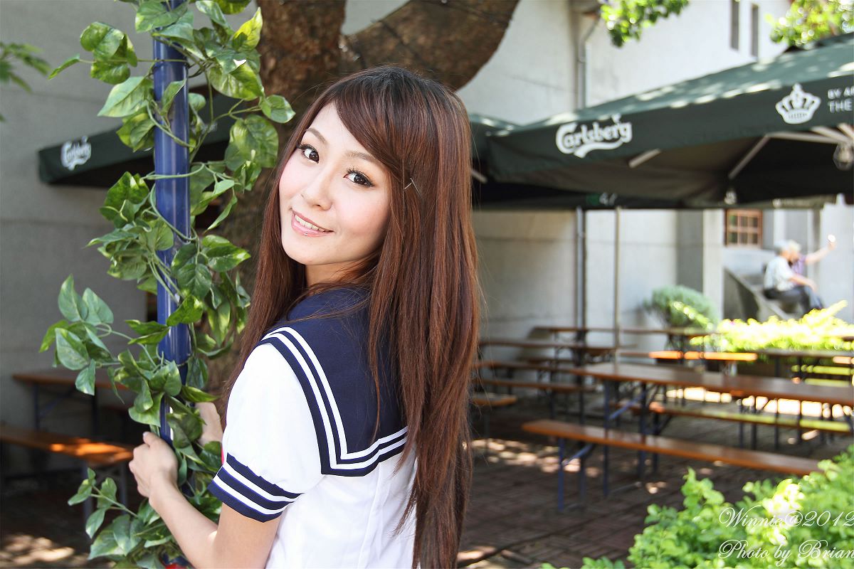 Beautyleg女神-小雪 Winnie华山特区学生制服外拍写真 [31P]