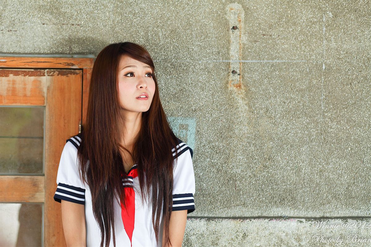 Beautyleg女神-小雪 Winnie华山特区学生制服外拍写真 [31P]