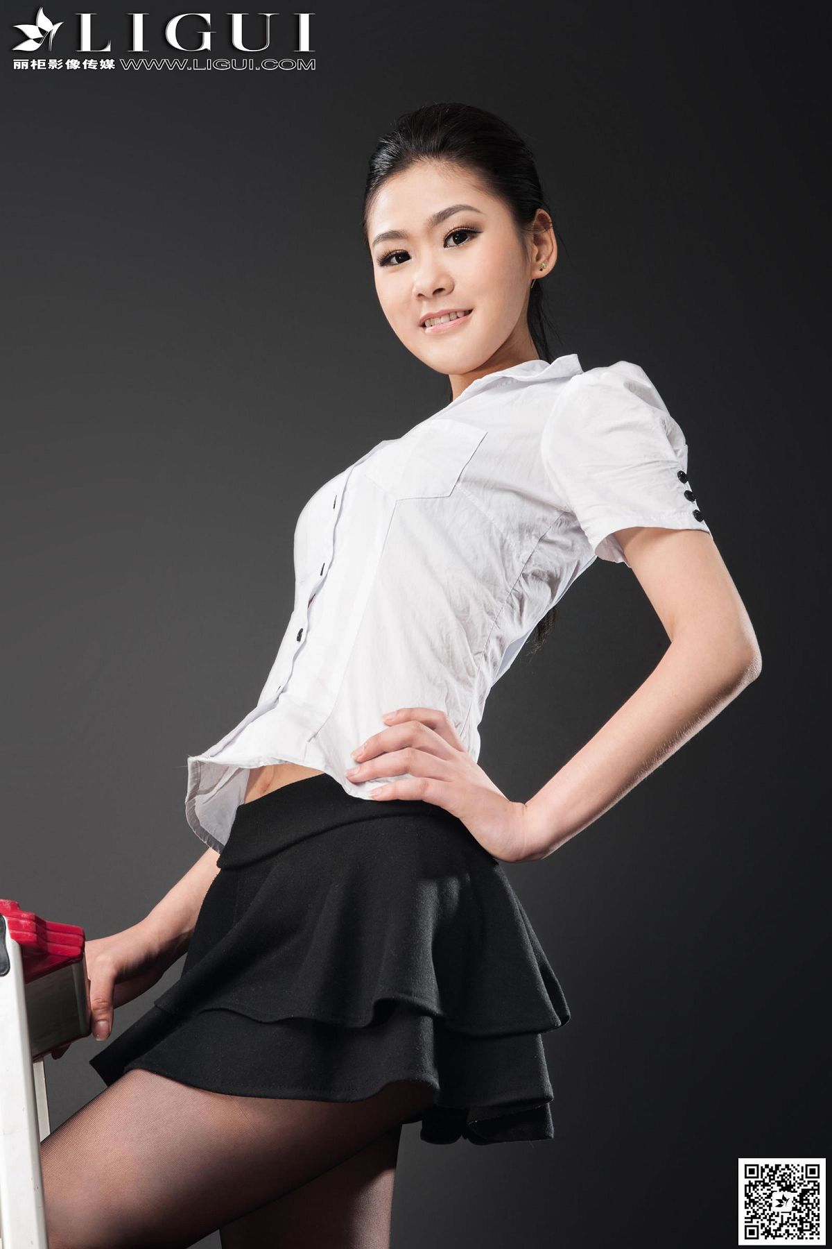 [Ligui] 丽柜 2015.04.15 Model 凌凌 [48P]
