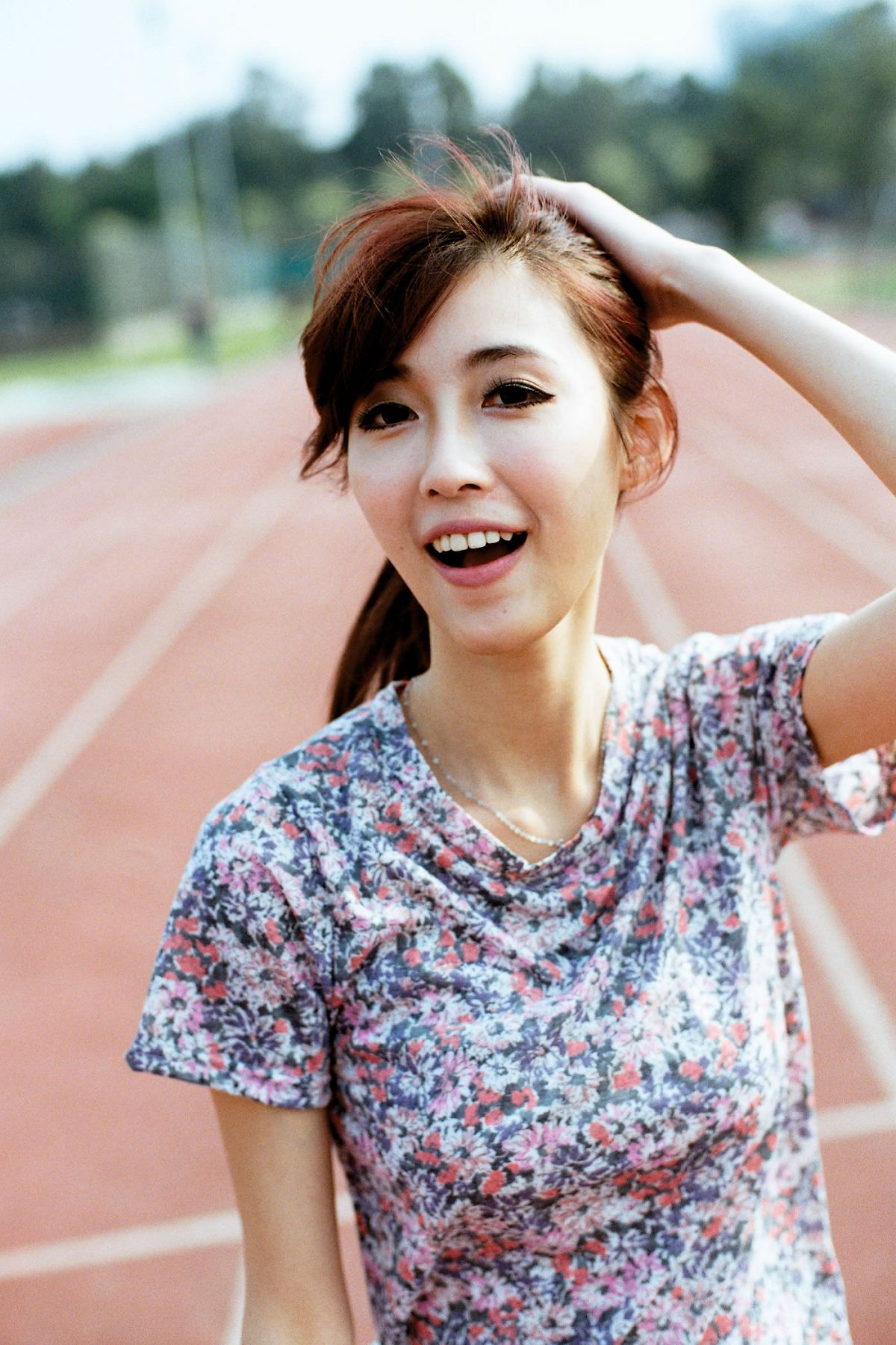 台湾清纯美女 Kila 晶晶 台大校园 底片机篇 [47P]