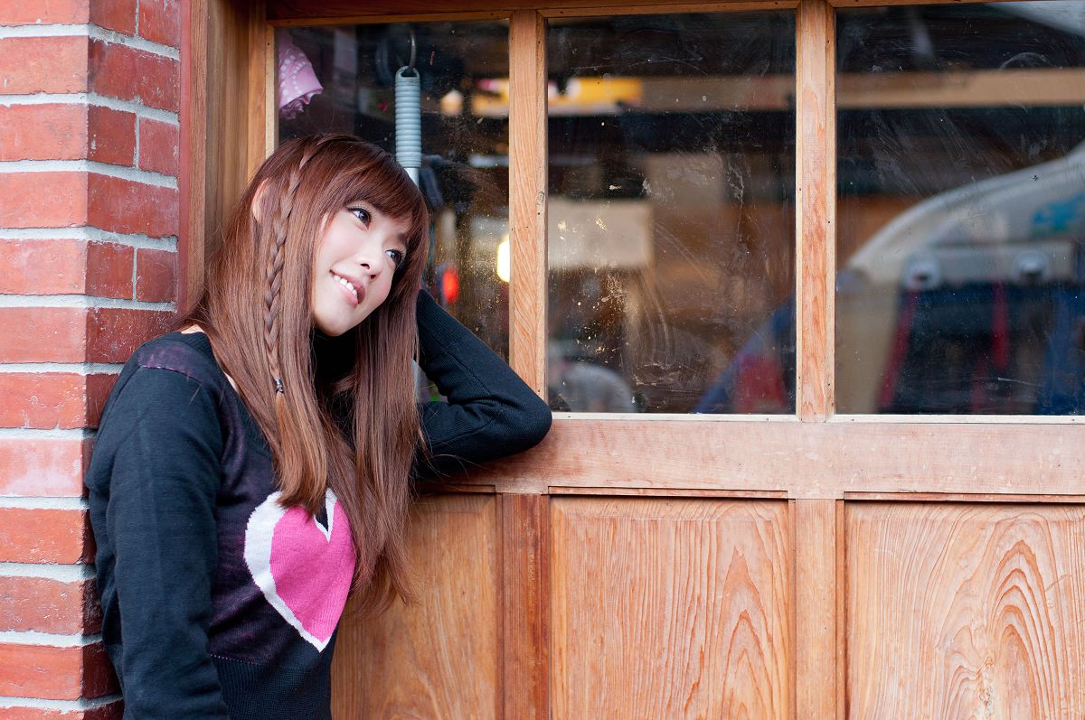 台湾清纯美女 Kila晶晶 高清街拍写真 [39P]