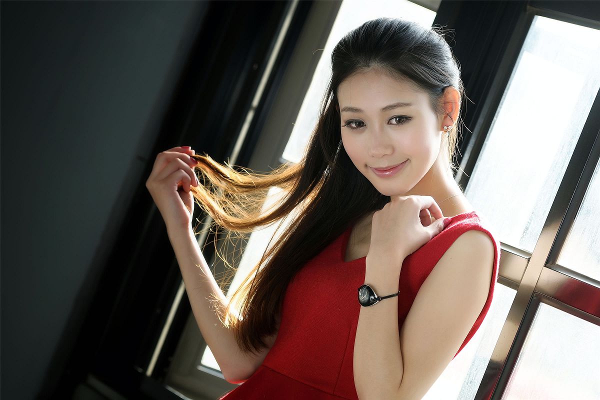 台湾气质美女佳贝儿唯美时尚外拍 [41P]