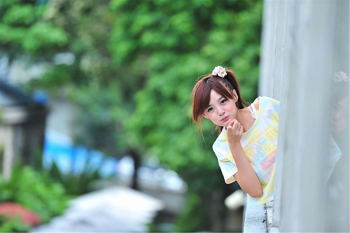 台湾清纯美女-UMI-華山特區外拍 [19P]
