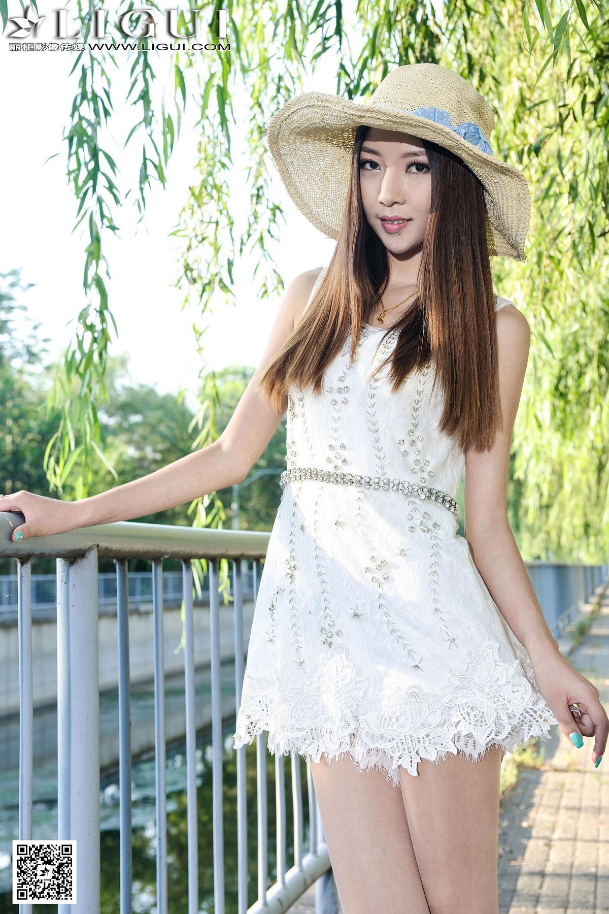 [Ligui] 丽柜 2015.05.02 Model 文欣 [36P]