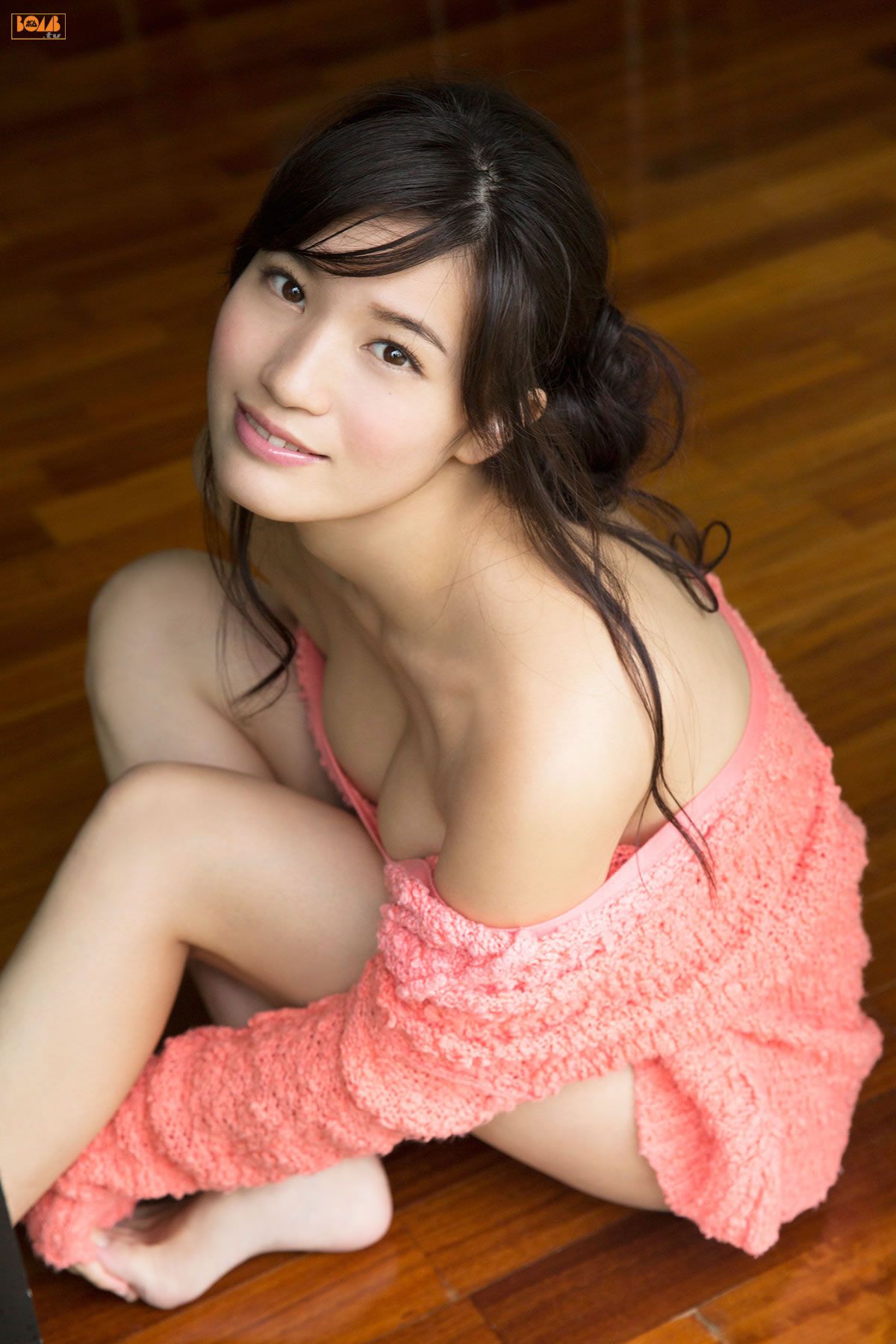 [BOMB.tv] GRAVURE Channel 2015年05月号 高崎聖子 [132P]