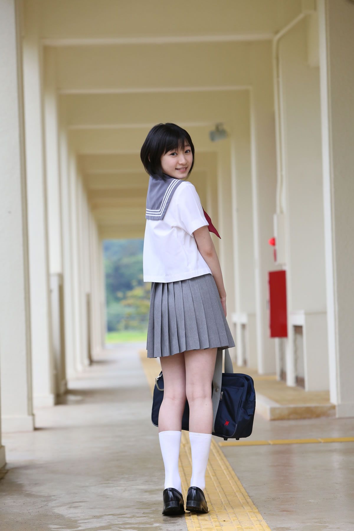[Hello! Project digital books] 2015.04 No.129 Karin Miyamoto 宮本佳林 [100P]