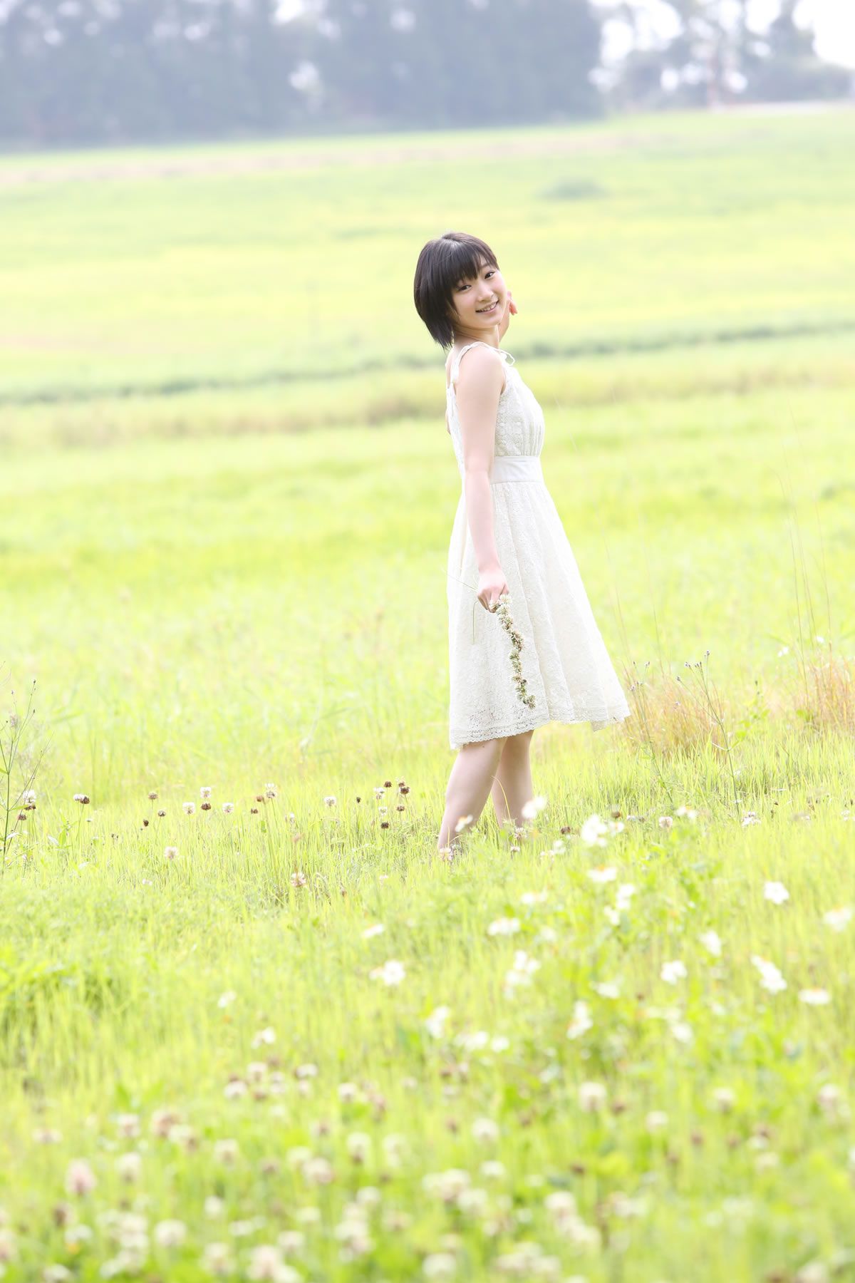 [Hello! Project digital books] 2015.04 No.129 Karin Miyamoto 宮本佳林 [100P]