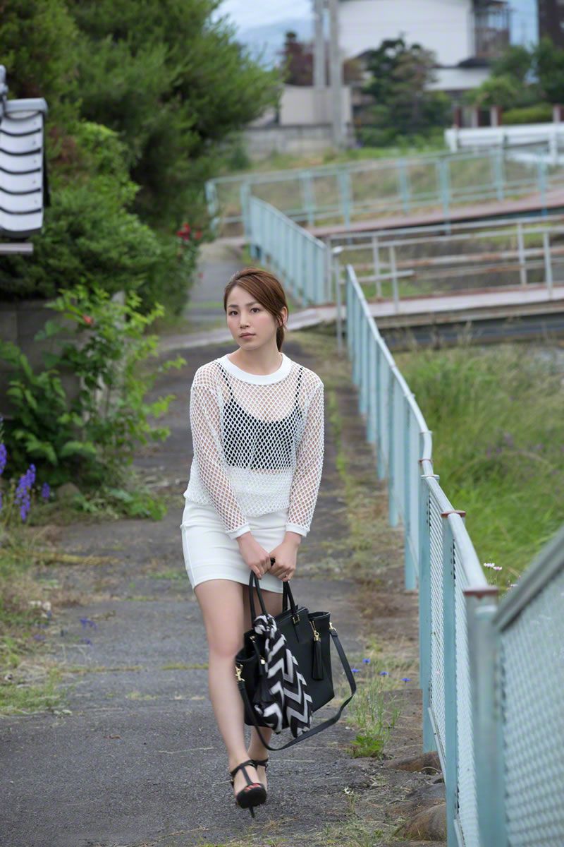 [Wanibooks WBGC] 2015.03 No.129 You Kikkawa 吉川友 [189P]