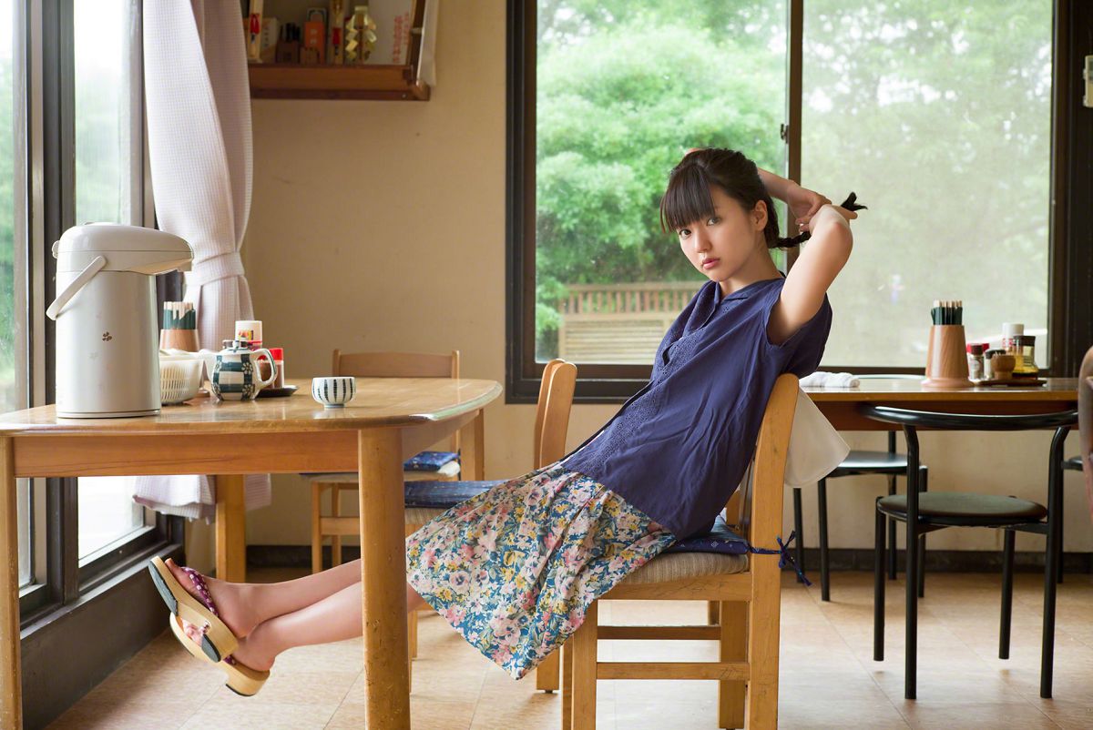 [Wanibooks WBGC] 2015.04 No.130 Erina Mano 真野恵里菜 [203P]