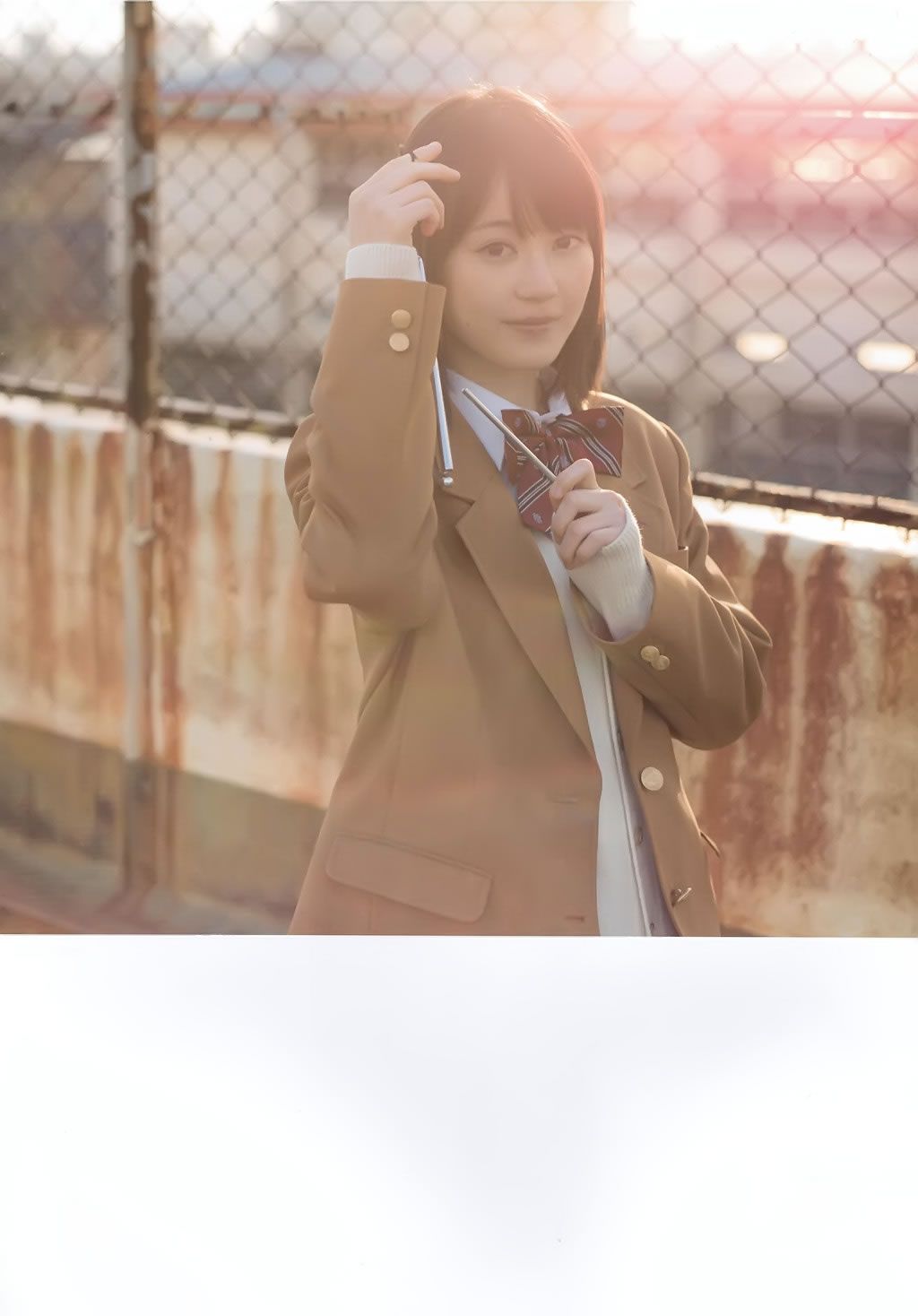 [PB写真集] Erika Ikuta 生田絵梨花 Haruka Kodama 兒玉遥 Graduation-高校卒業-2015 [34P]