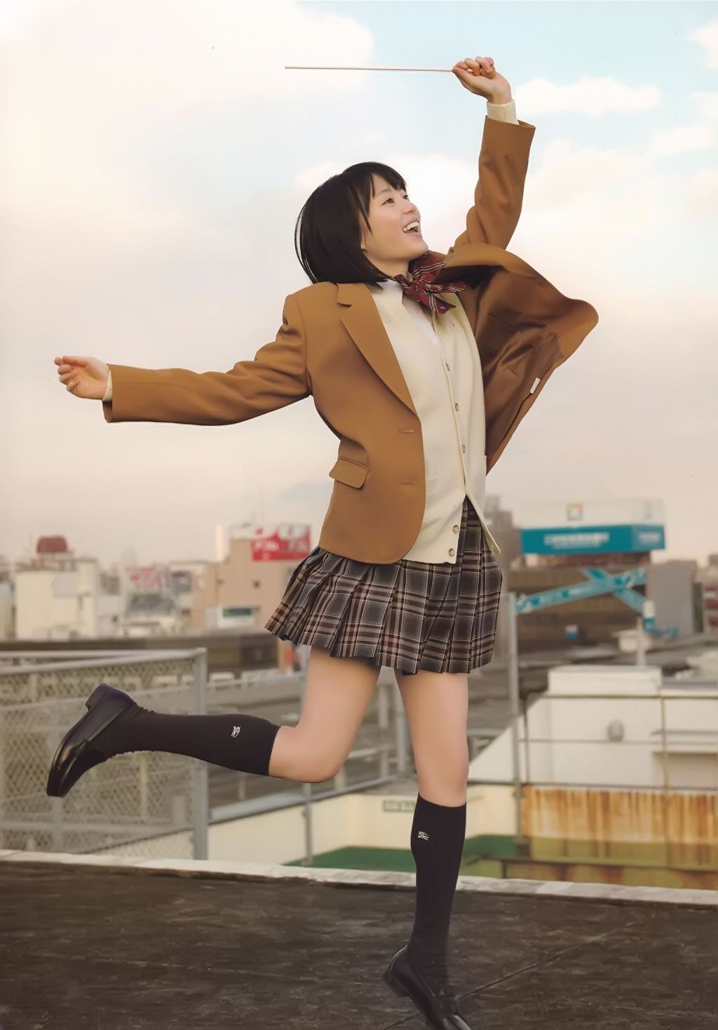 [PB写真集] Erika Ikuta 生田絵梨花 Haruka Kodama 兒玉遥 Graduation-高校卒業-2015 [34P]