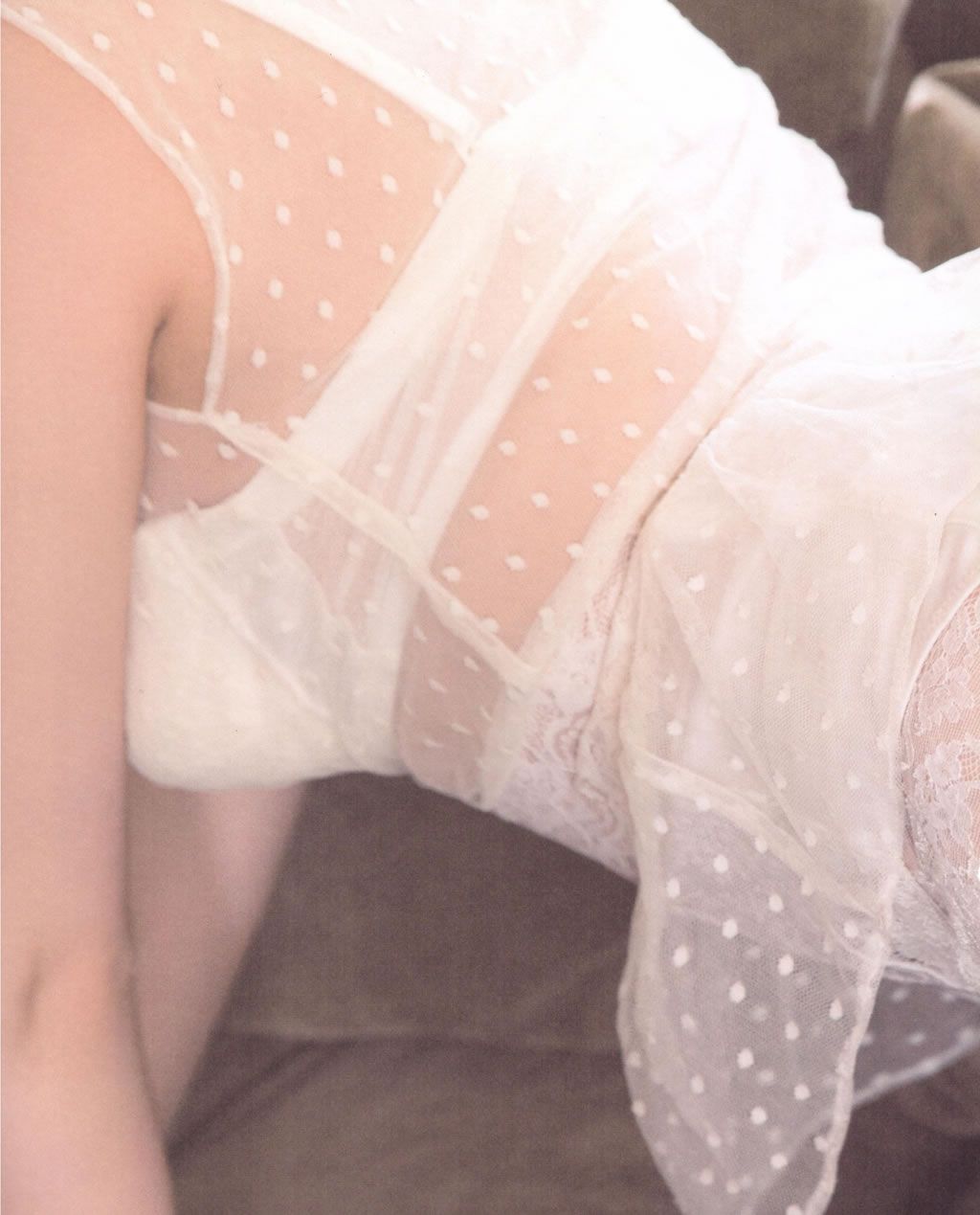 [PB写真集] Haruna Kojima 小嶋陽菜 Dou Suru どうする？ [138P]