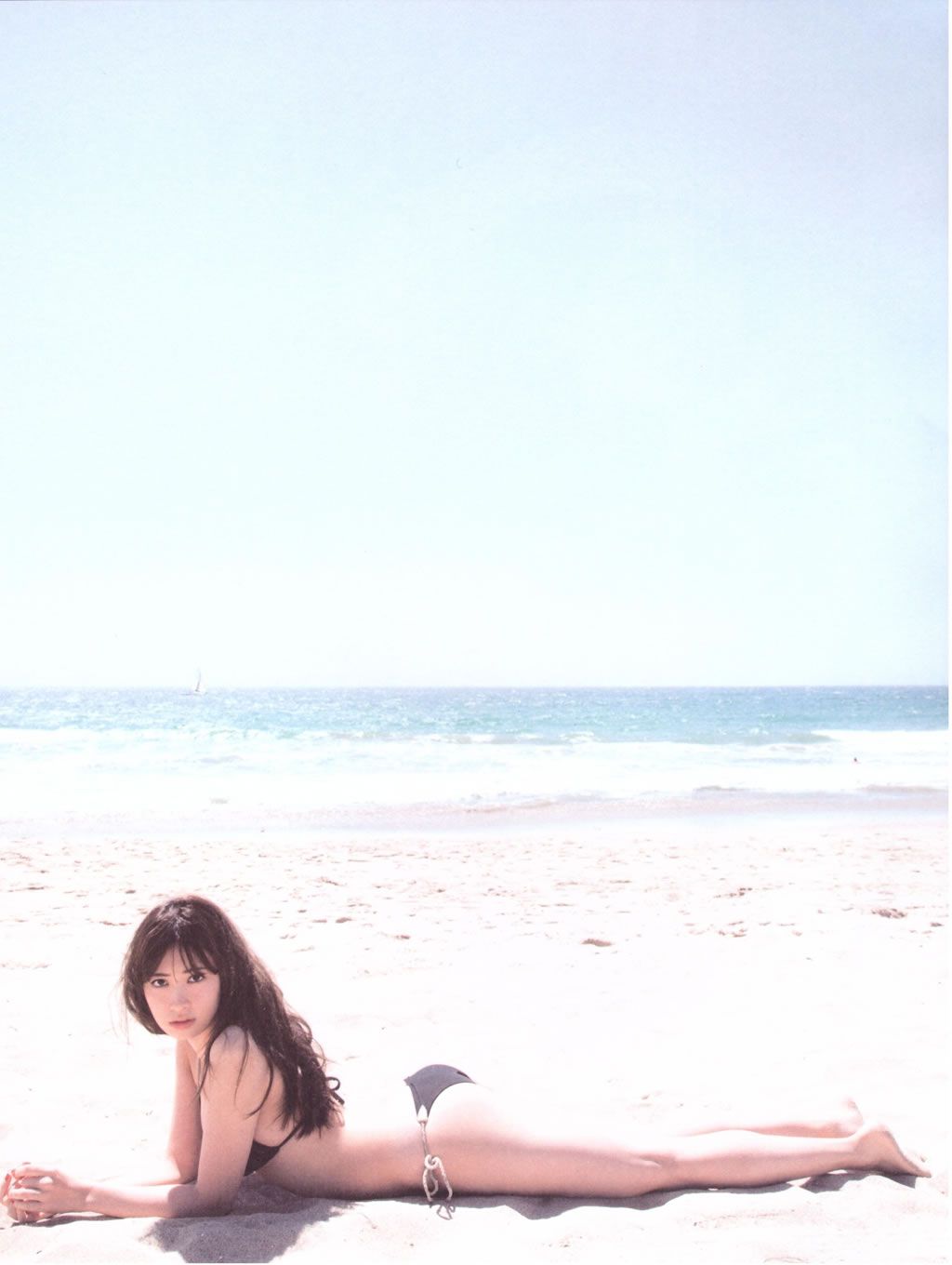 [PB写真集] Haruna Kojima 小嶋陽菜 Dou Suru どうする？ [138P]