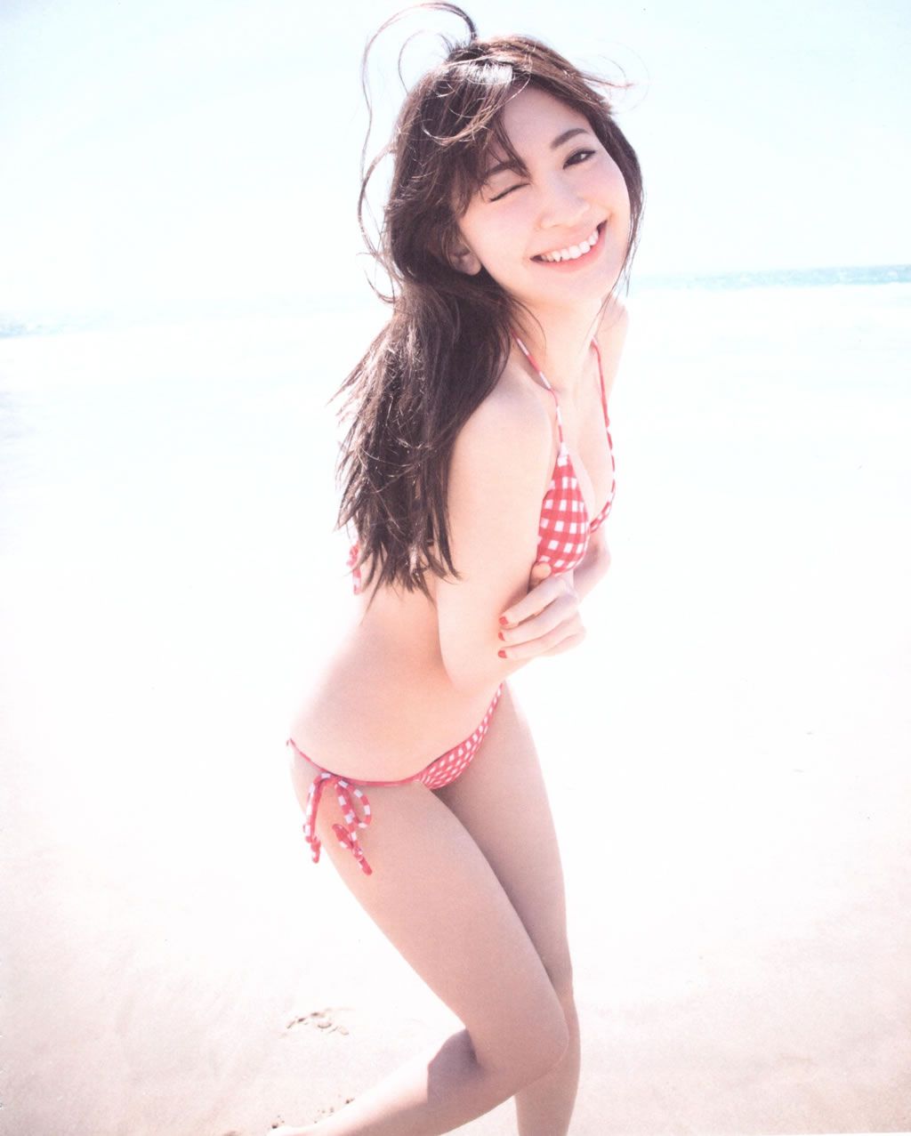 [PB写真集] Haruna Kojima 小嶋陽菜 Dou Suru どうする？ [138P]