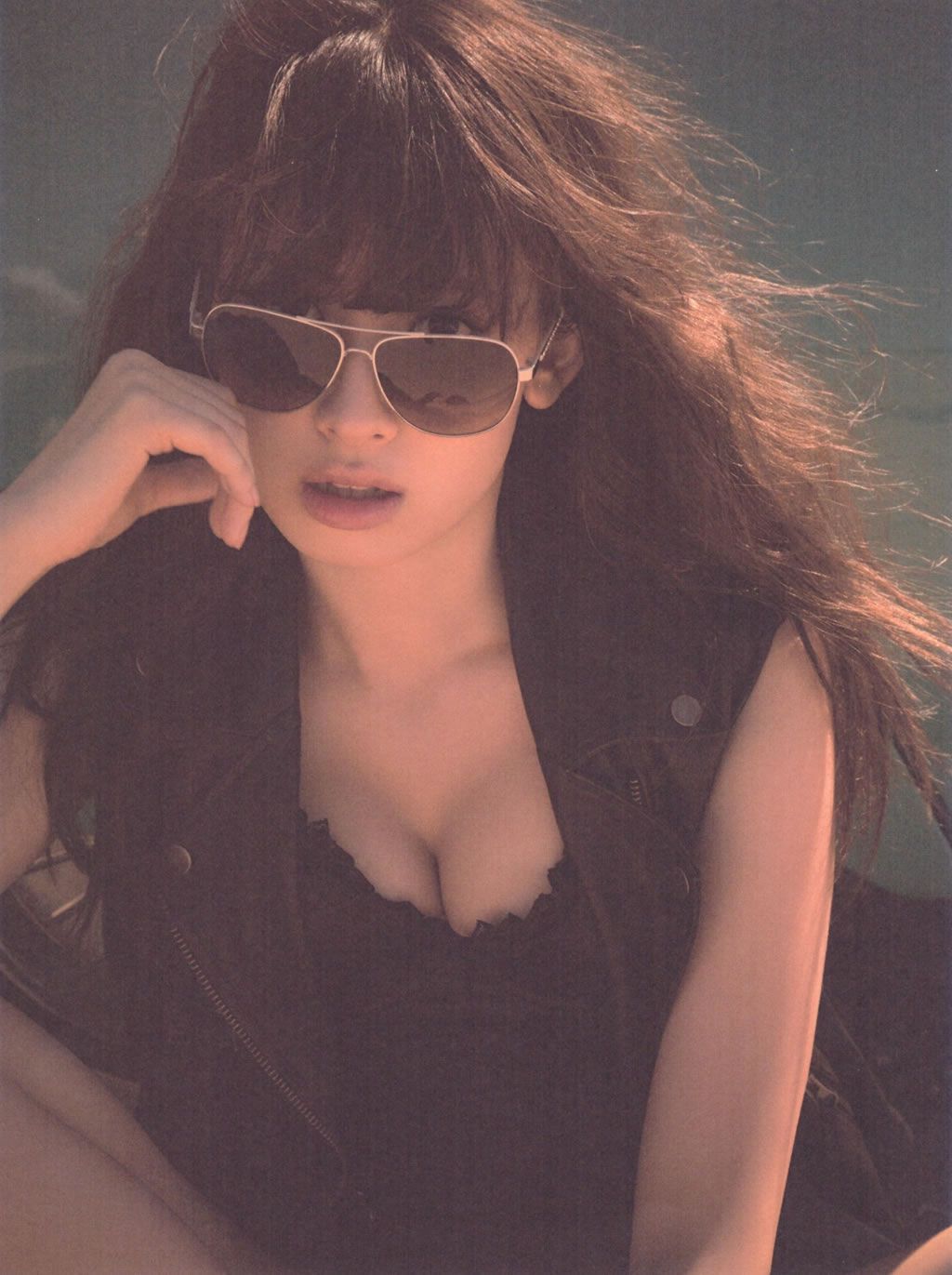 [PB写真集] Haruna Kojima 小嶋陽菜 Dou Suru どうする？ [138P]
