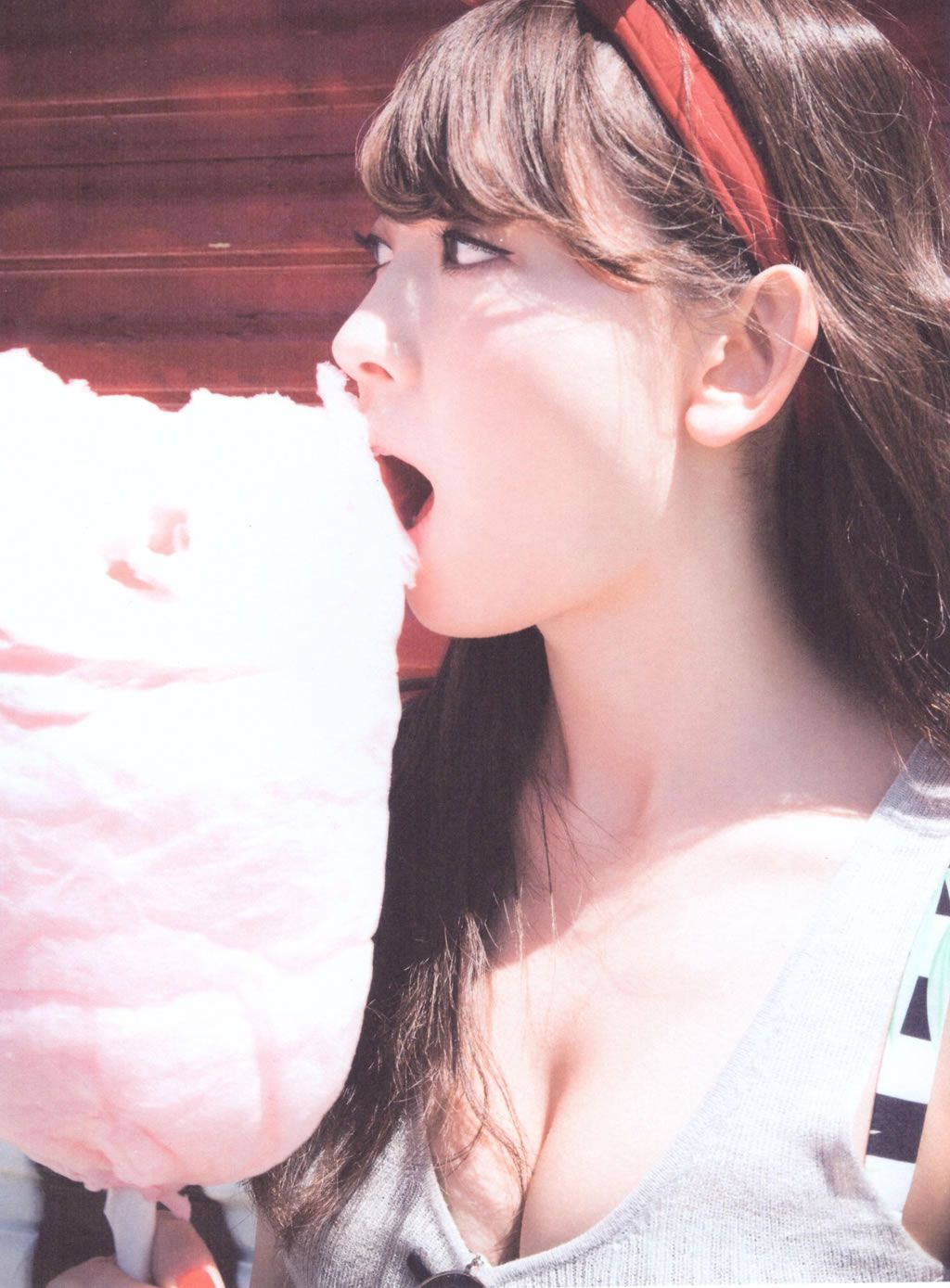 [PB写真集] Haruna Kojima 小嶋陽菜 Dou Suru どうする？ [138P]