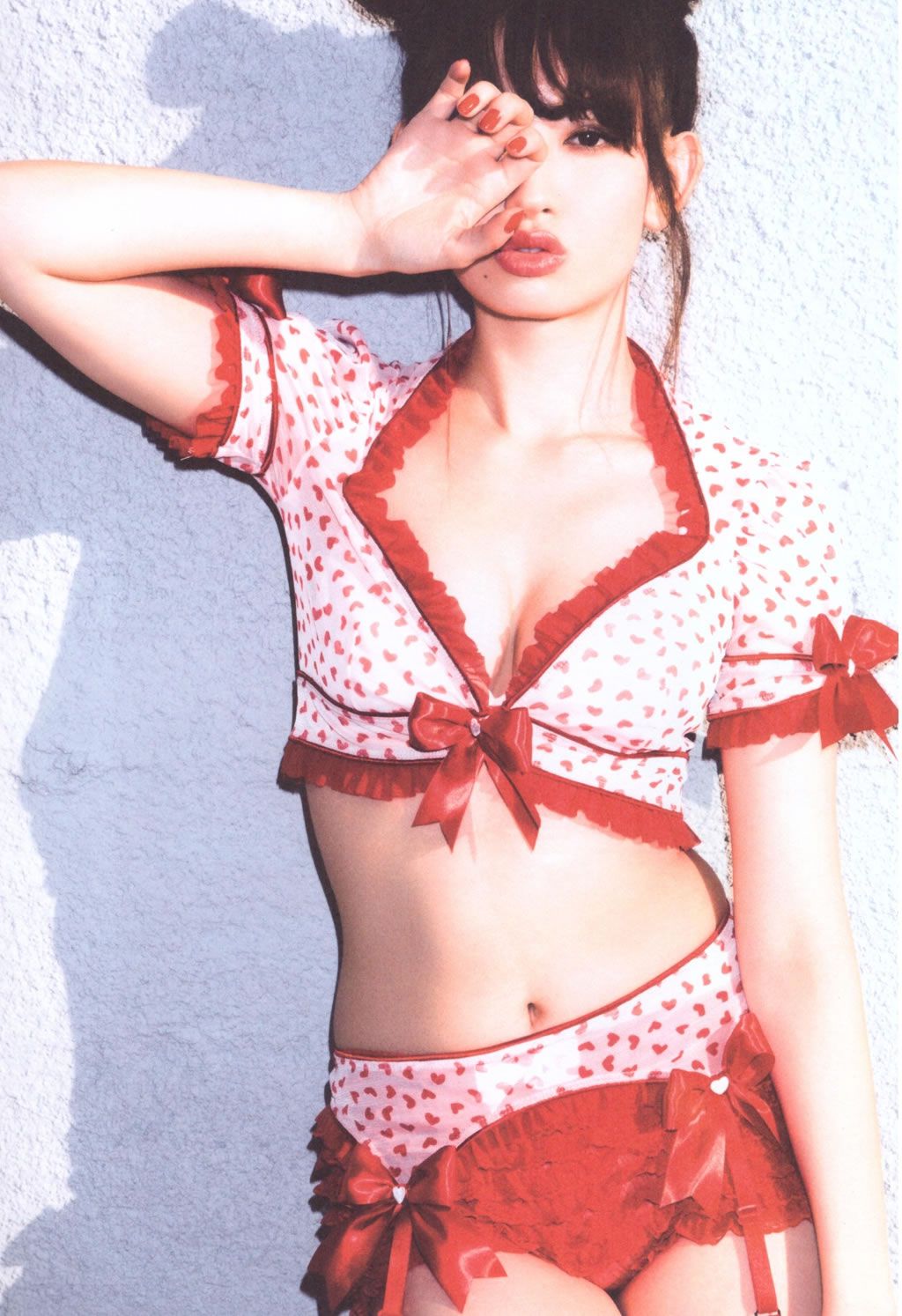 [PB写真集] Haruna Kojima 小嶋陽菜 Dou Suru どうする？ [138P]