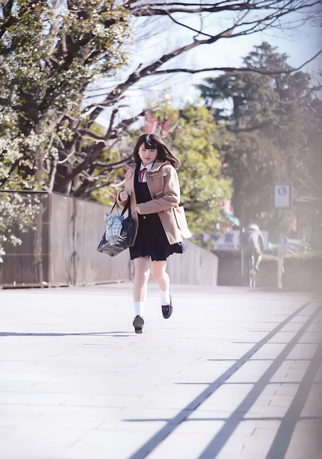 [PB写真集] Nana Owada 大和田南那 Miria Watanabe 渡辺みり愛 Graduation-中学卒業-2015 [31P]