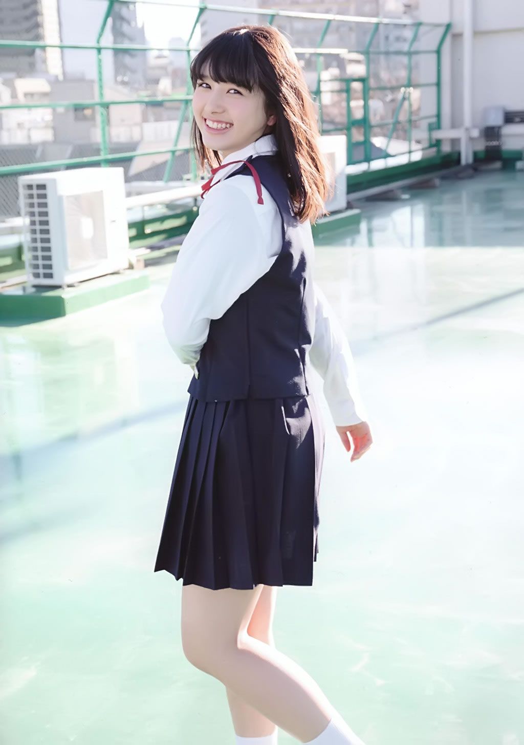 [PB写真集] Nana Owada 大和田南那 Miria Watanabe 渡辺みり愛 Graduation-中学卒業-2015 [31P]