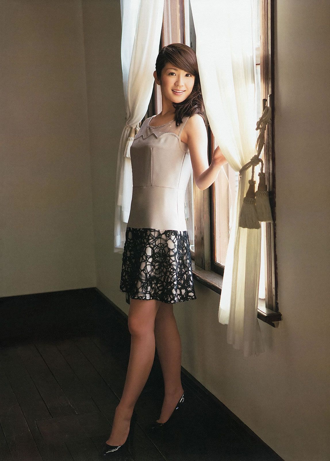[Weekly Big Comic Spirits] 2013 No.32-35 長野美郷 新井恵理那 菊地最愛 廣田あいか 鈴木友梨耶 北川景子 [24P]