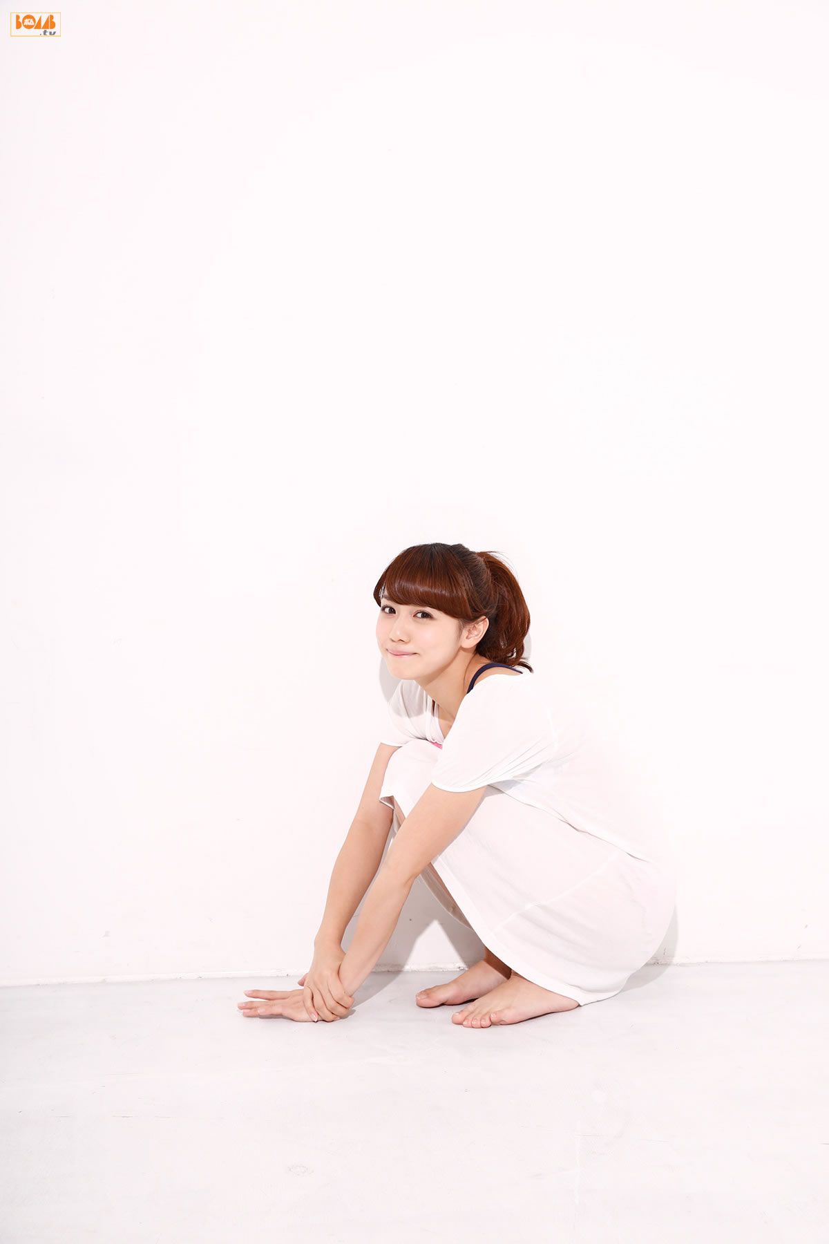 [BOMB.tv] GRAVURE Channel 2015年01月号 Makoto Okunaka 奥仲麻琴 [77P]