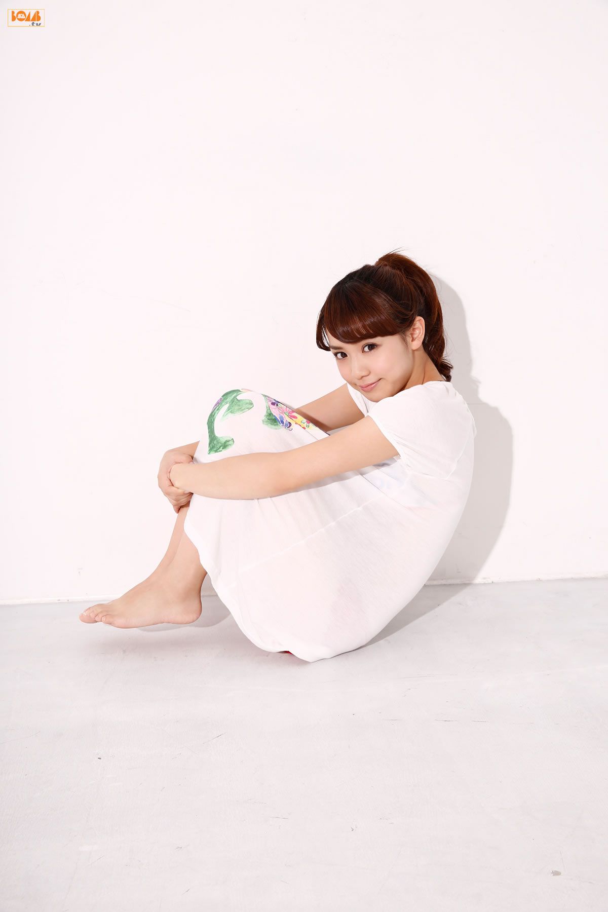 [BOMB.tv] GRAVURE Channel 2015年01月号 Makoto Okunaka 奥仲麻琴 [77P]