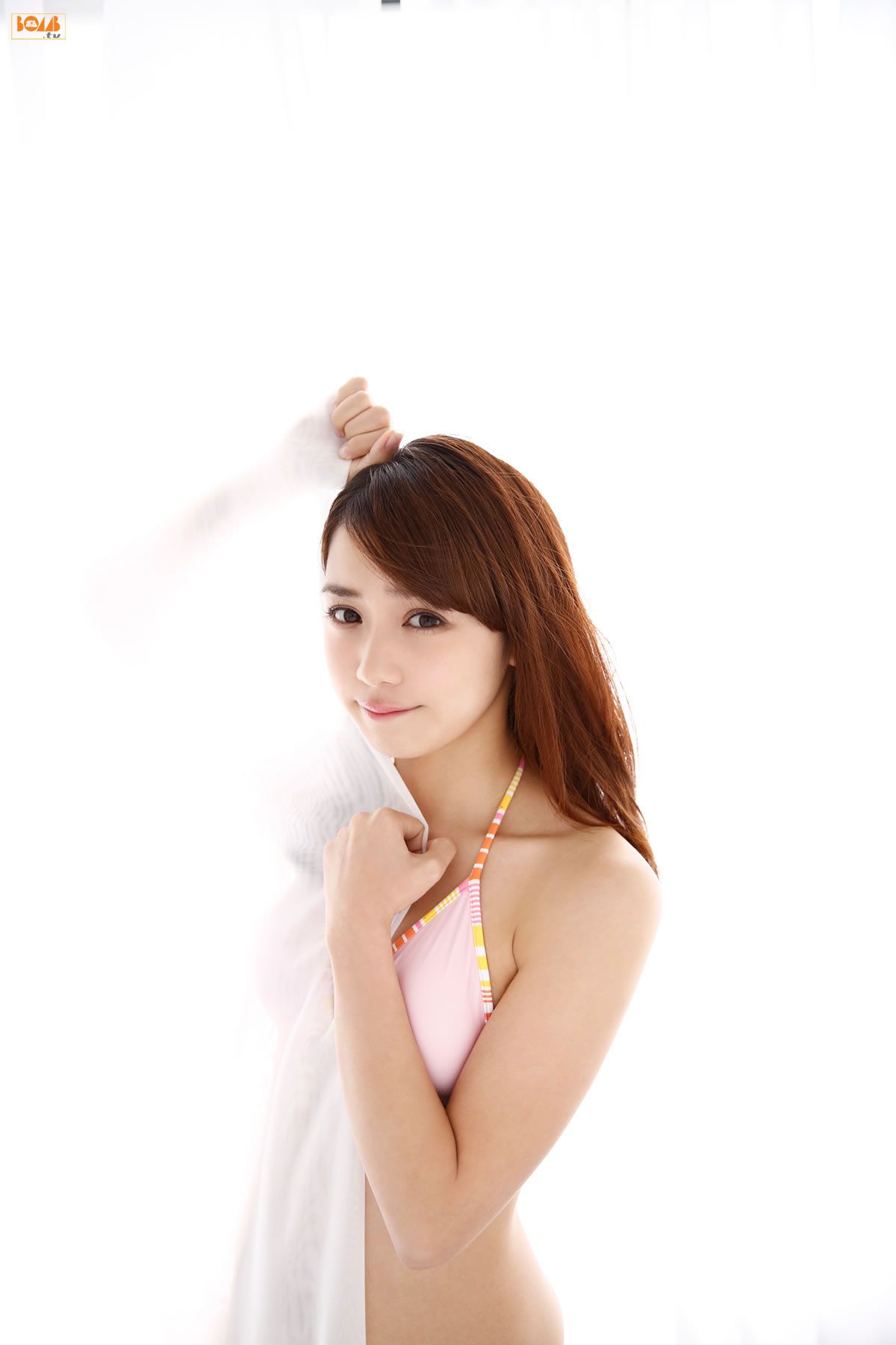 [BOMB.tv] GRAVURE Channel 2015年01月号 Makoto Okunaka 奥仲麻琴 [77P]