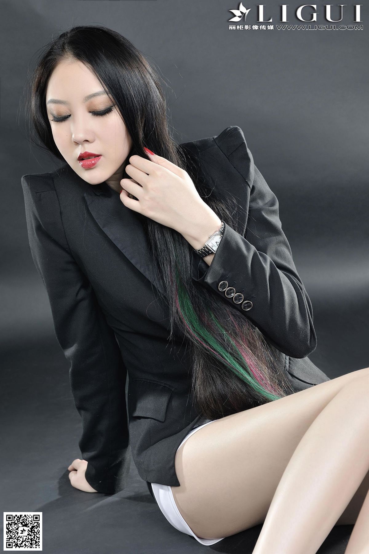 [Ligui] 丽柜 2015.07.15 Model 菲菲 [34P]