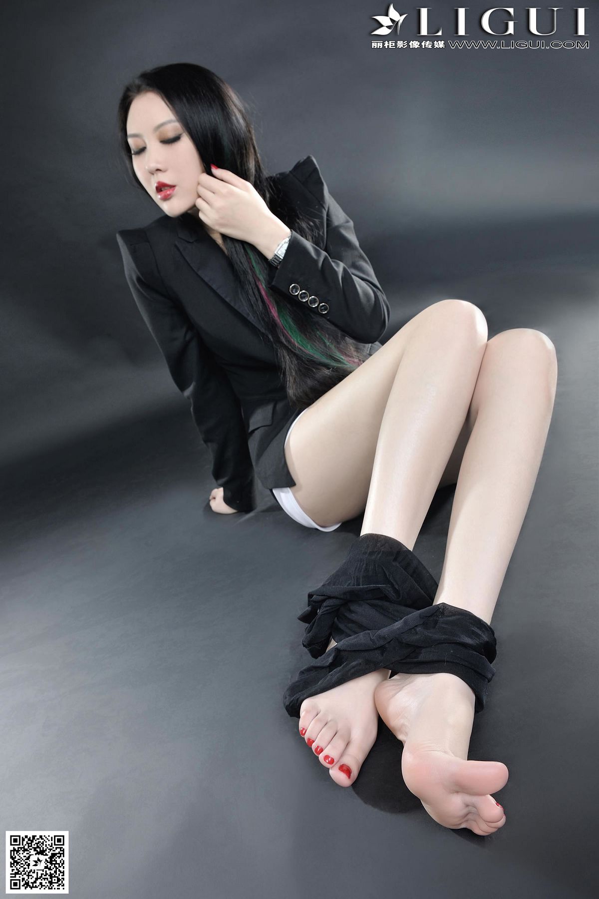 [Ligui] 丽柜 2015.07.15 Model 菲菲 [34P]