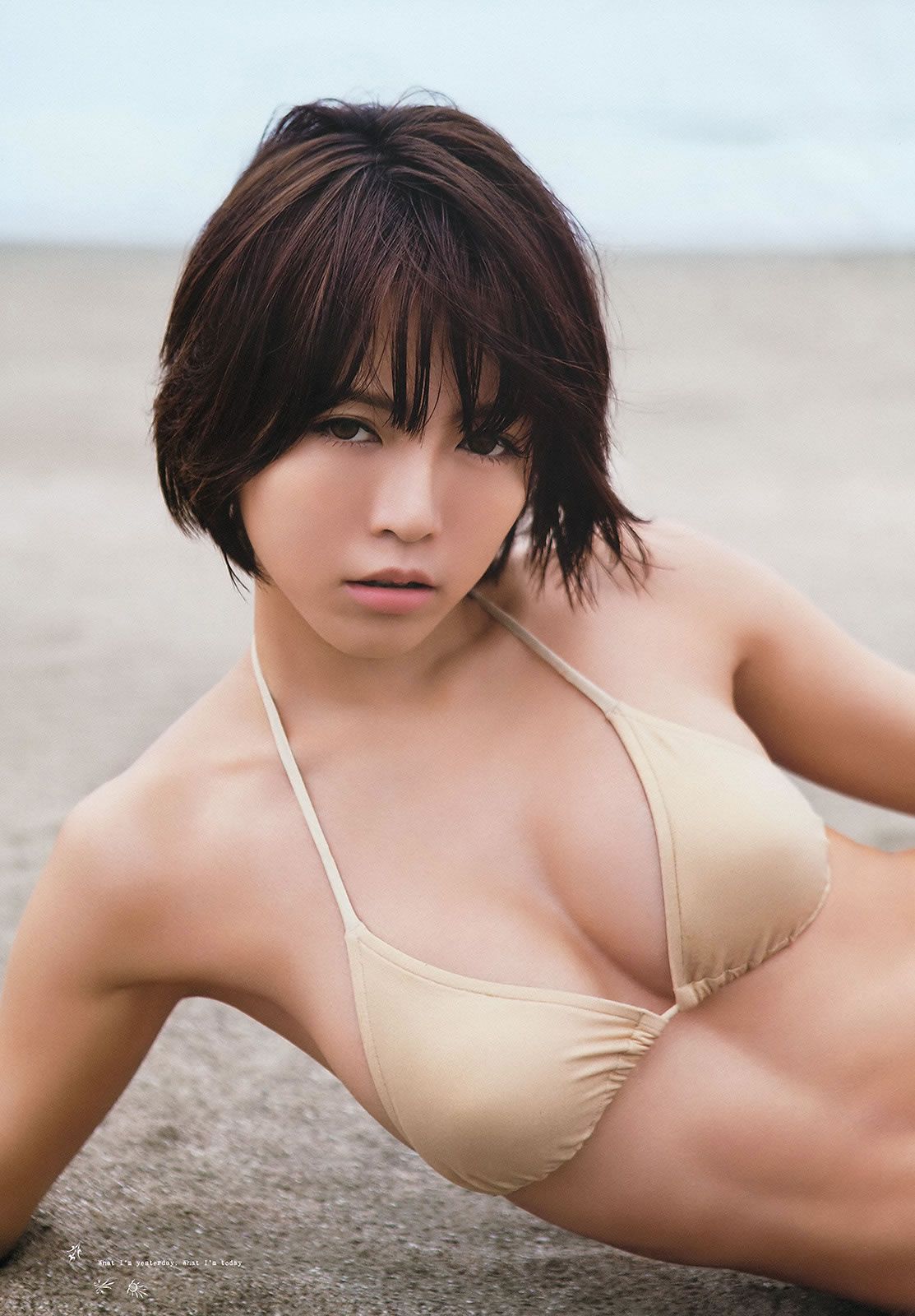 [Weekly Big Comic Spirits] 2013 No.48-52 佐々木希 山本彩 上枝恵美加 釈由美子 松岡茉優 [31P]