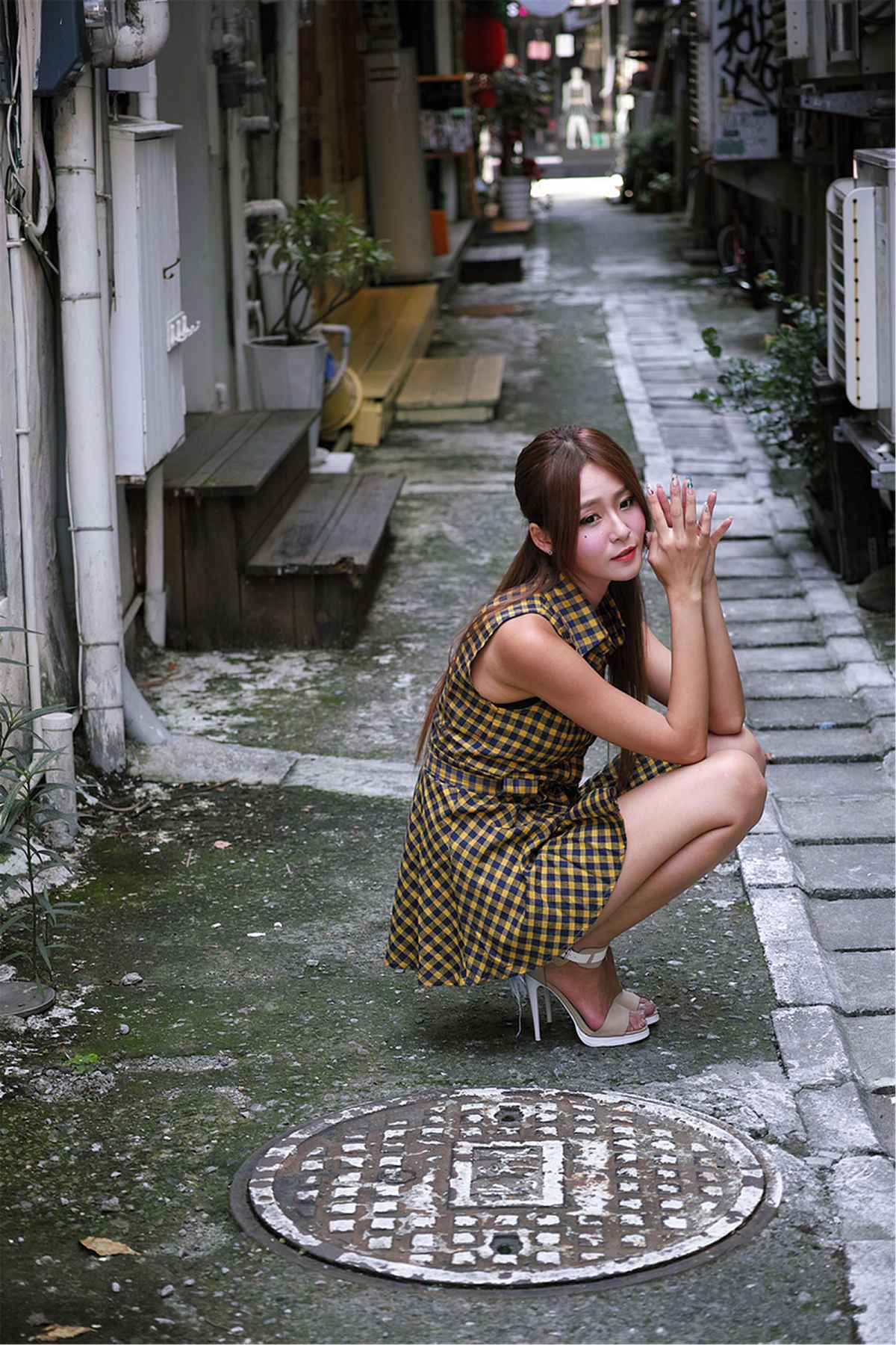 Beautyleg女神-小雪 Winnie-东区阳光街拍 [90P]