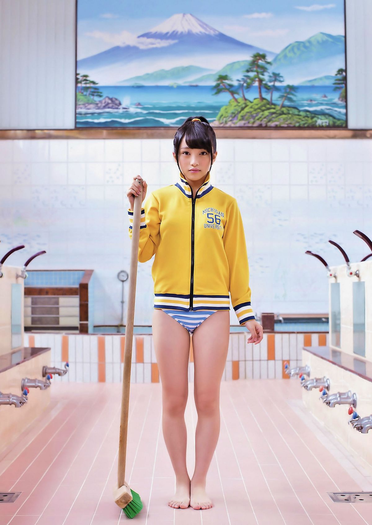 [UTB] 2014.10 vol.222-223 宮脇咲良 小嶋真子 薮下柊 大島涼花 渡辺美優紀 岛崎遥香 向井地美音 森保西野木本[52P]