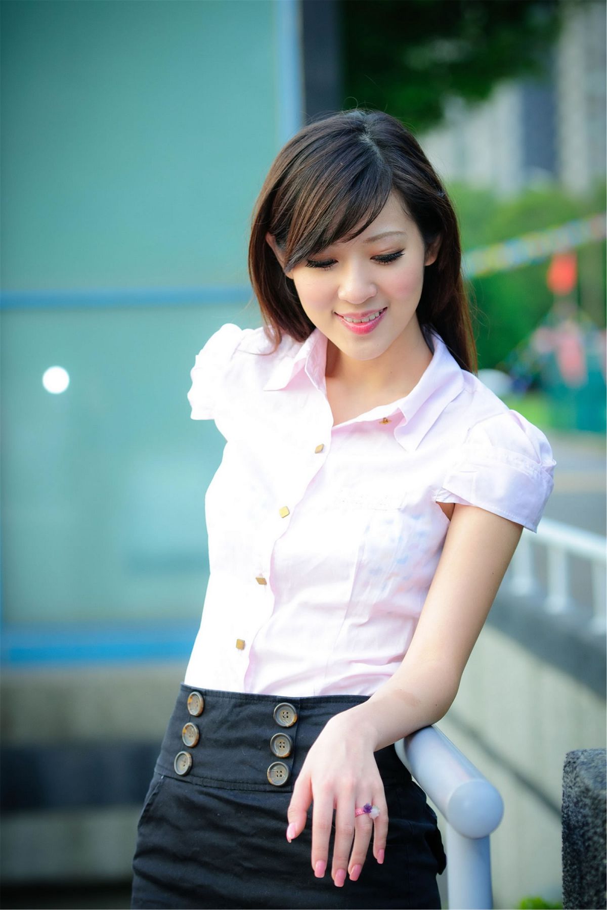 台湾清纯美女-韋韋-外拍写真 [26P]
