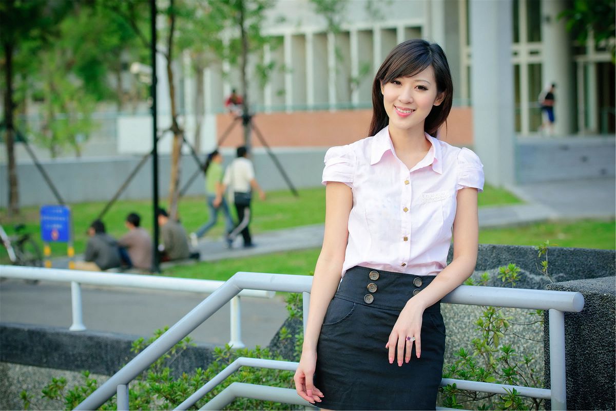 台湾清纯美女-韋韋-外拍写真 [26P]