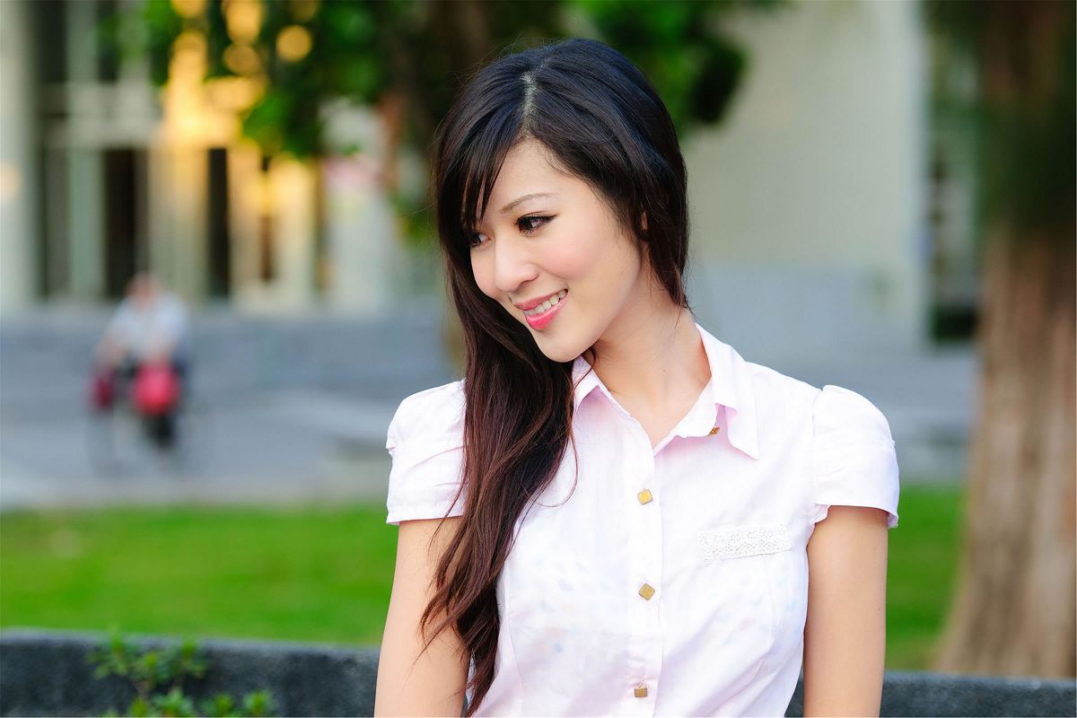 台湾清纯美女-韋韋-外拍写真 [26P]