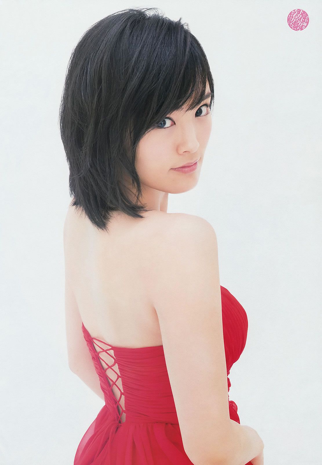 [Weekly Big Comic Spirits] 2014 No.32-35 小松菜奈 ℃-ute 山本彩 岩﨑名美 [28P]