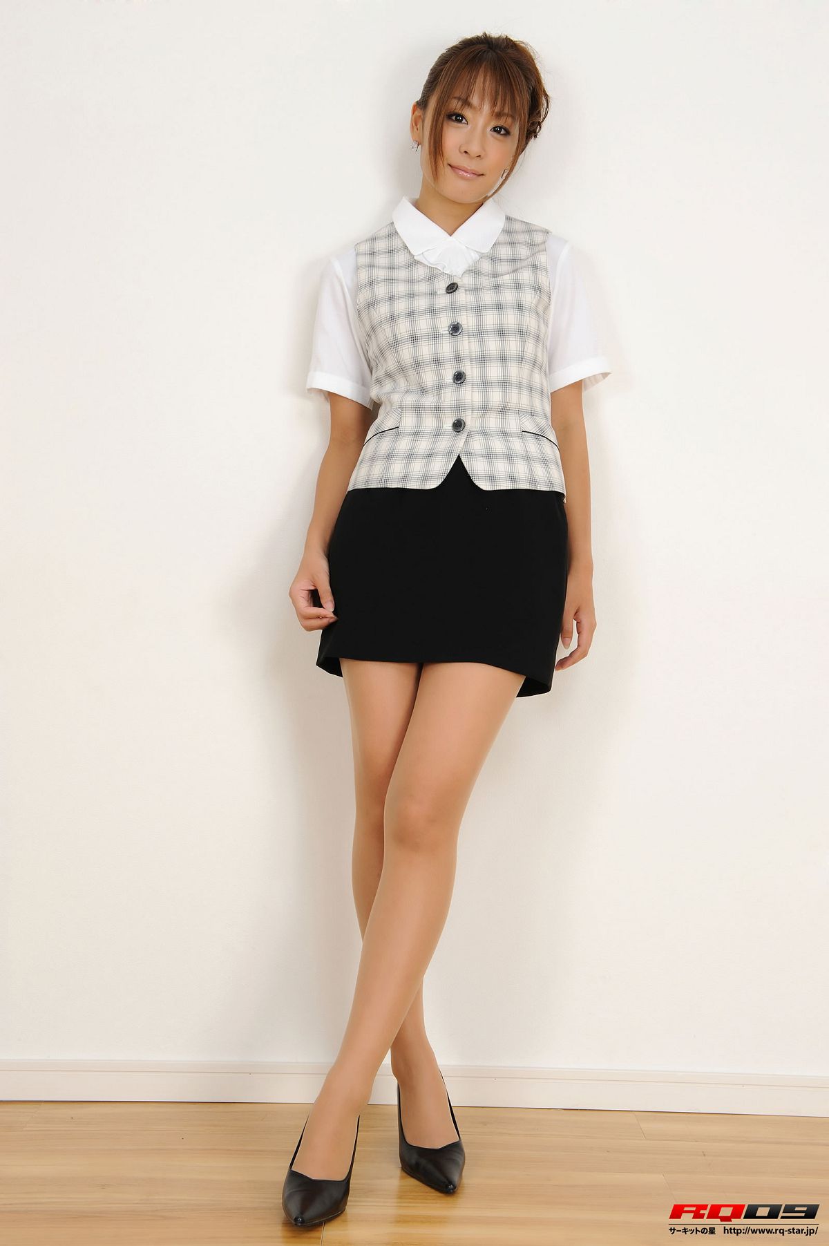 [RQ-STAR] 2009.11.09 NO.00204 Yuuki Aikawa 相川友希 Office Lady [100P]