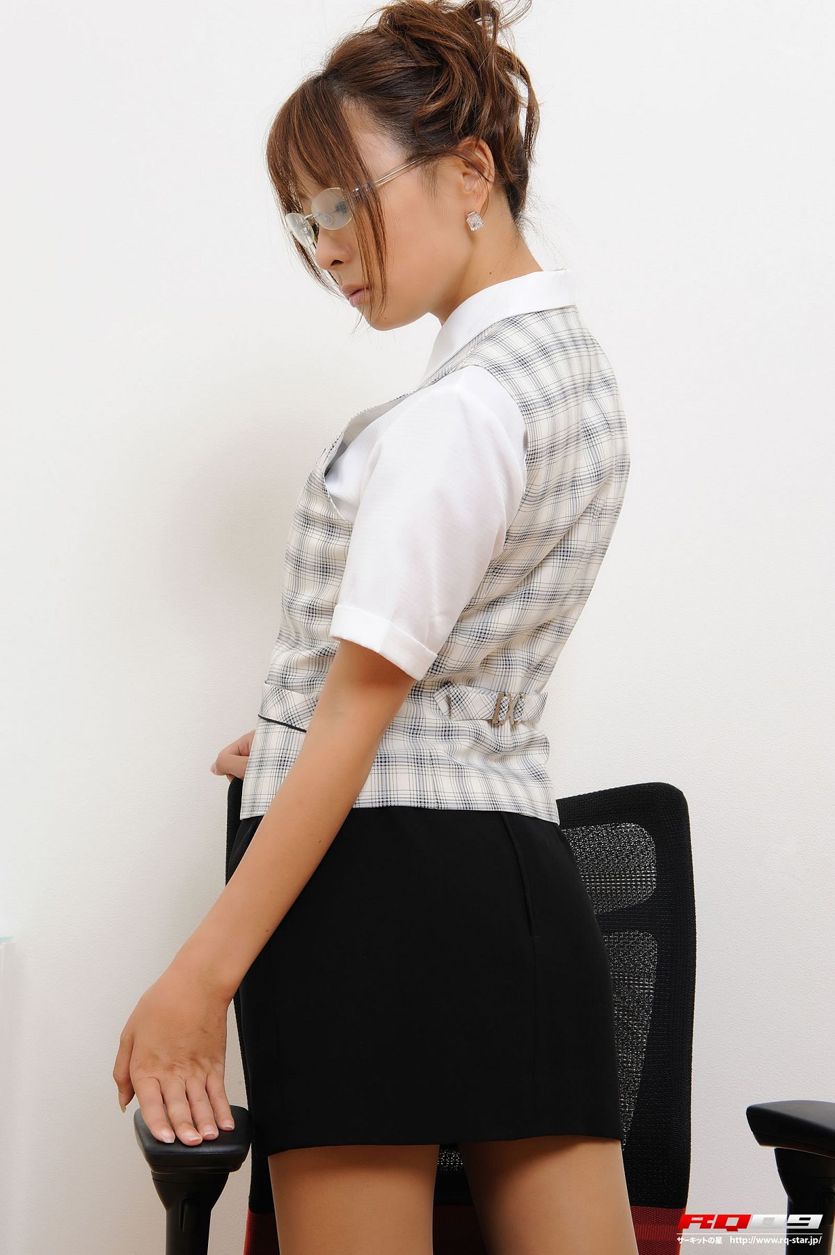 [RQ-STAR] 2009.11.09 NO.00204 Yuuki Aikawa 相川友希 Office Lady [100P]