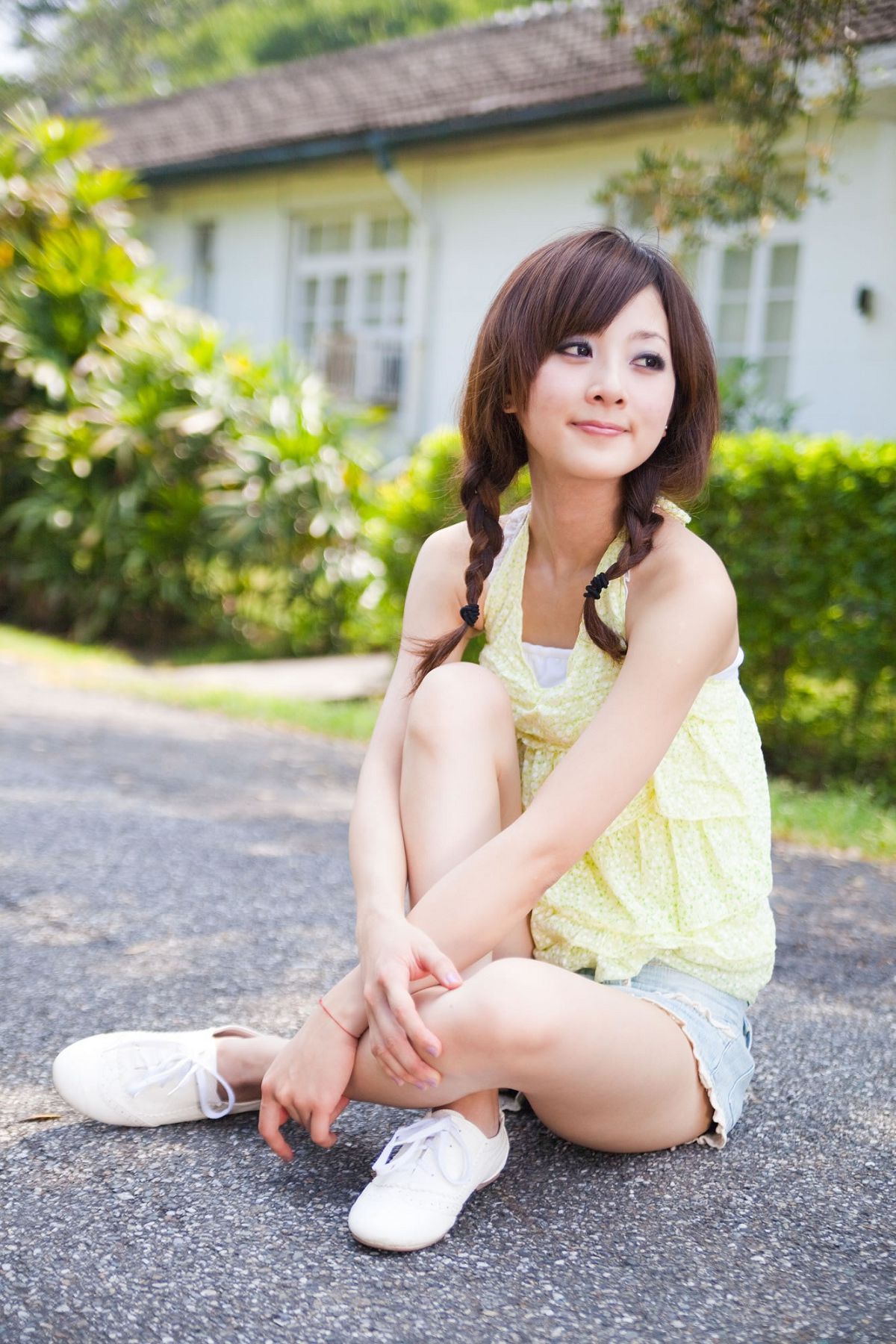 台湾清纯美女果子MM张凯洁@陽明山美軍宿舍 （二）[93P61M]