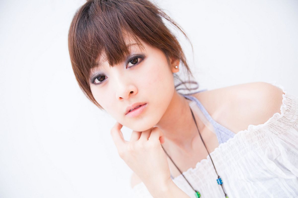 台湾清纯美女果子MM张凯洁@陽明山美軍宿舍 （二）[93P61M]