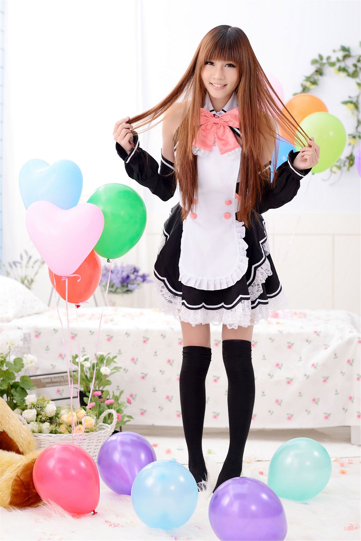 Beautyleg女神-張雅筑Chu-多制服棚拍图集 [37P]