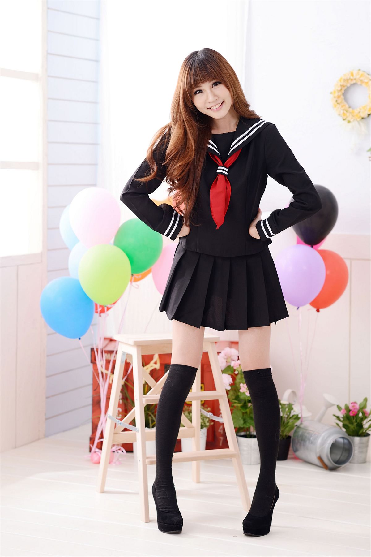 Beautyleg女神-張雅筑Chu-多制服棚拍图集 [37P]