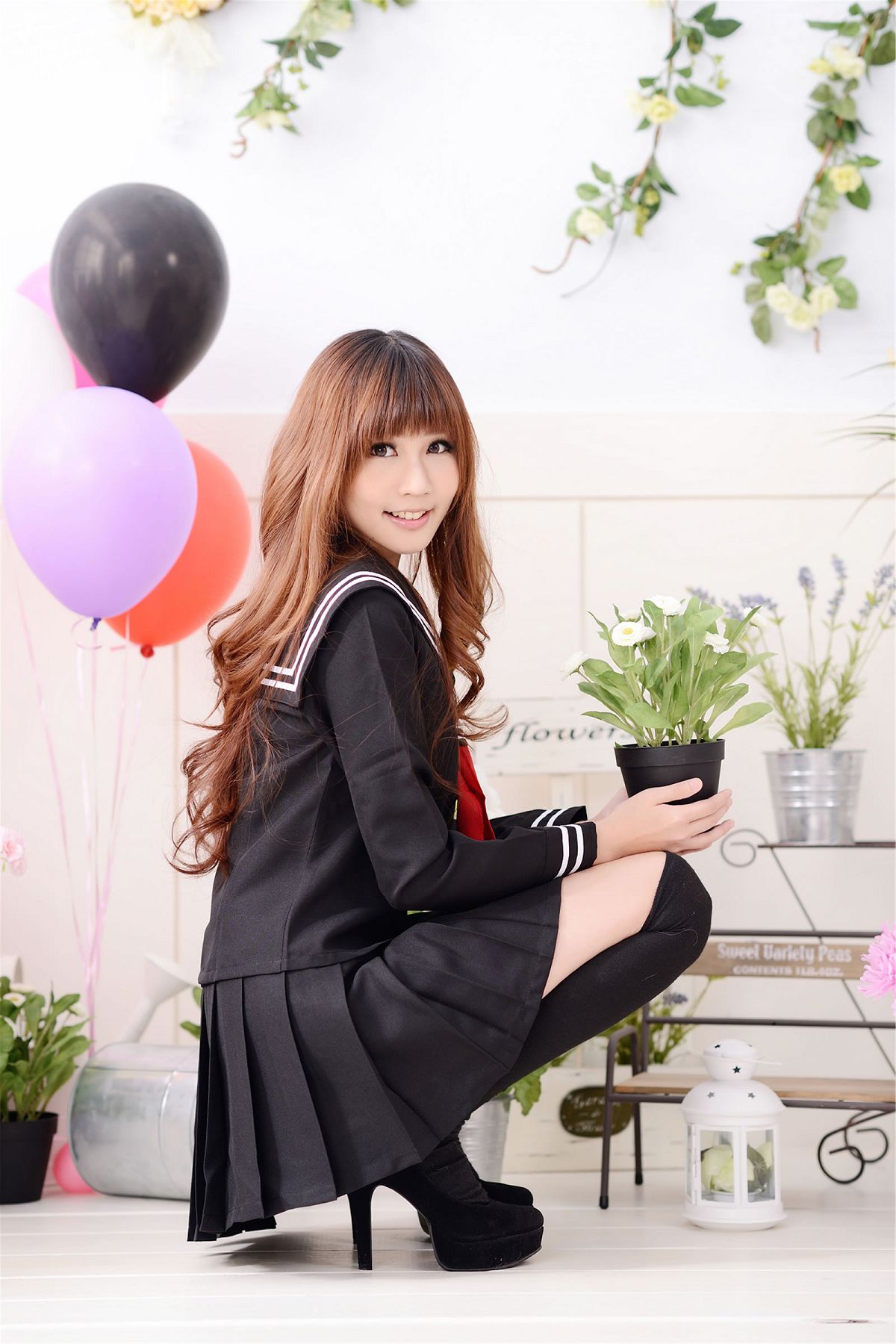 Beautyleg女神-張雅筑Chu-多制服棚拍图集 [37P]