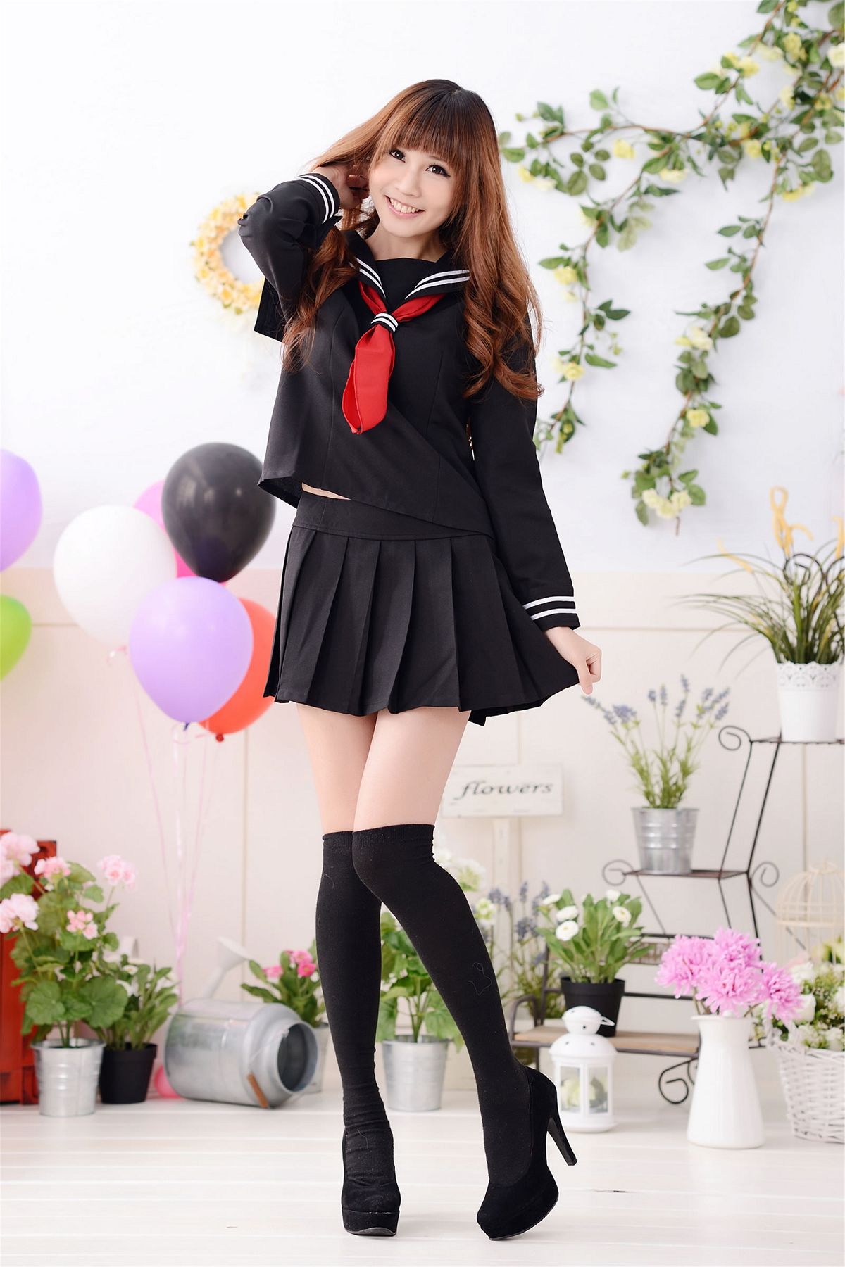 Beautyleg女神-張雅筑Chu-多制服棚拍图集 [37P]