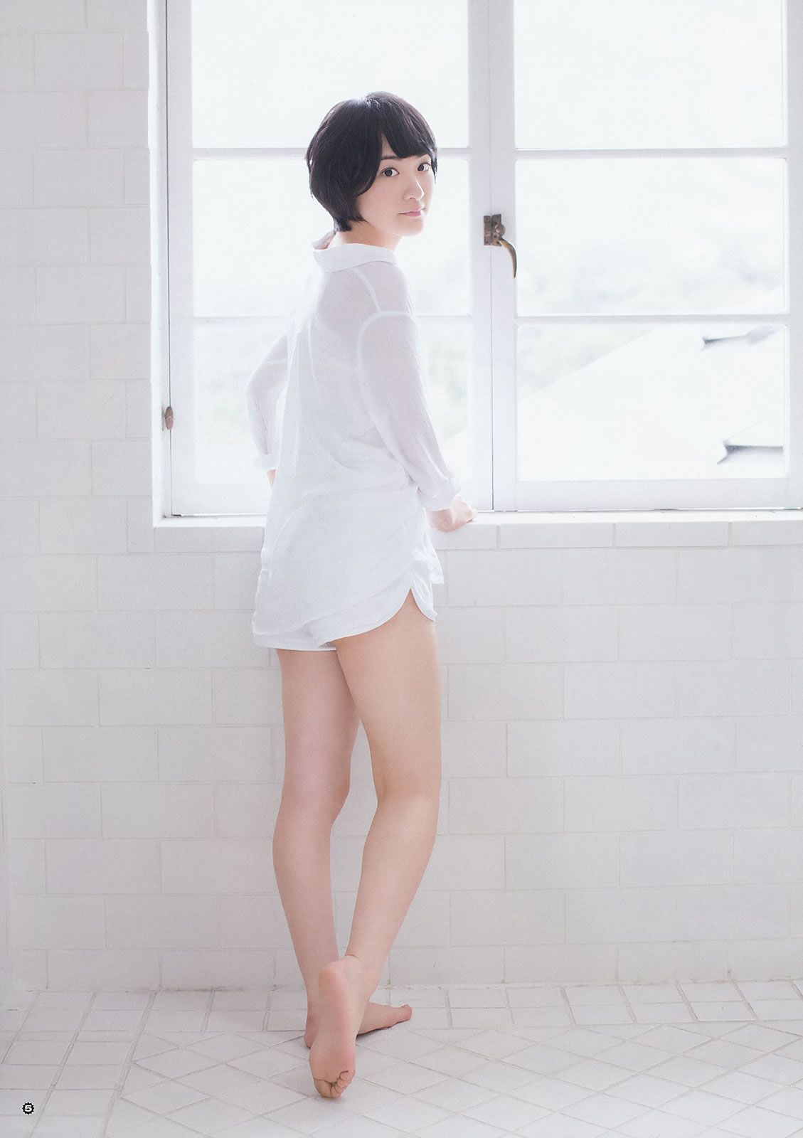 [Young Gangan] 2015 No.12-13 兒玉遙 武田紗季 生駒里奈 御伽ねこむ 井上小百合 [39P]