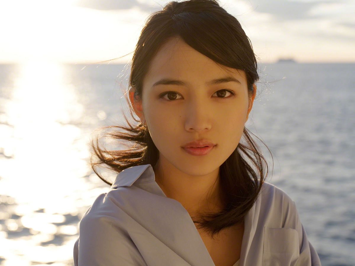 [Wanibooks WBGC] 2015.06 No.132 Haruna Kawaguchi 川口春奈 [166P]