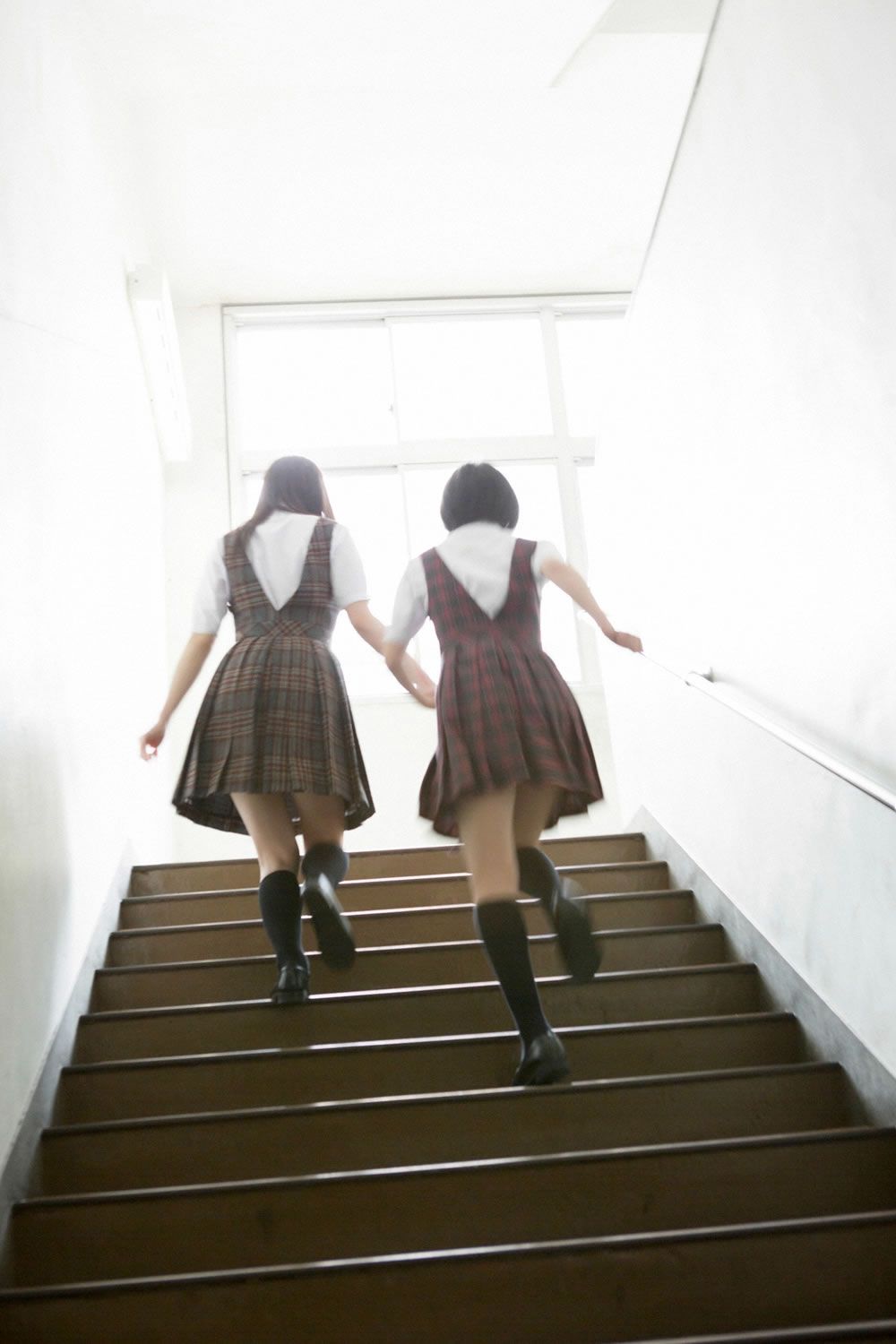 [YS-Web] Vol.609 Rena Matsui  Rina Ikoma 松井玲奈  生駒里奈 [33P]