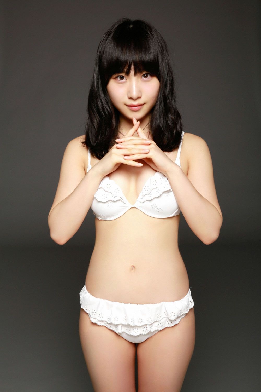 [YS-Web] Vol.657 AKB48 小嶋真子,加藤玲奈,田野優花,高橋朱里 - 18歳のAKB48 [50P]